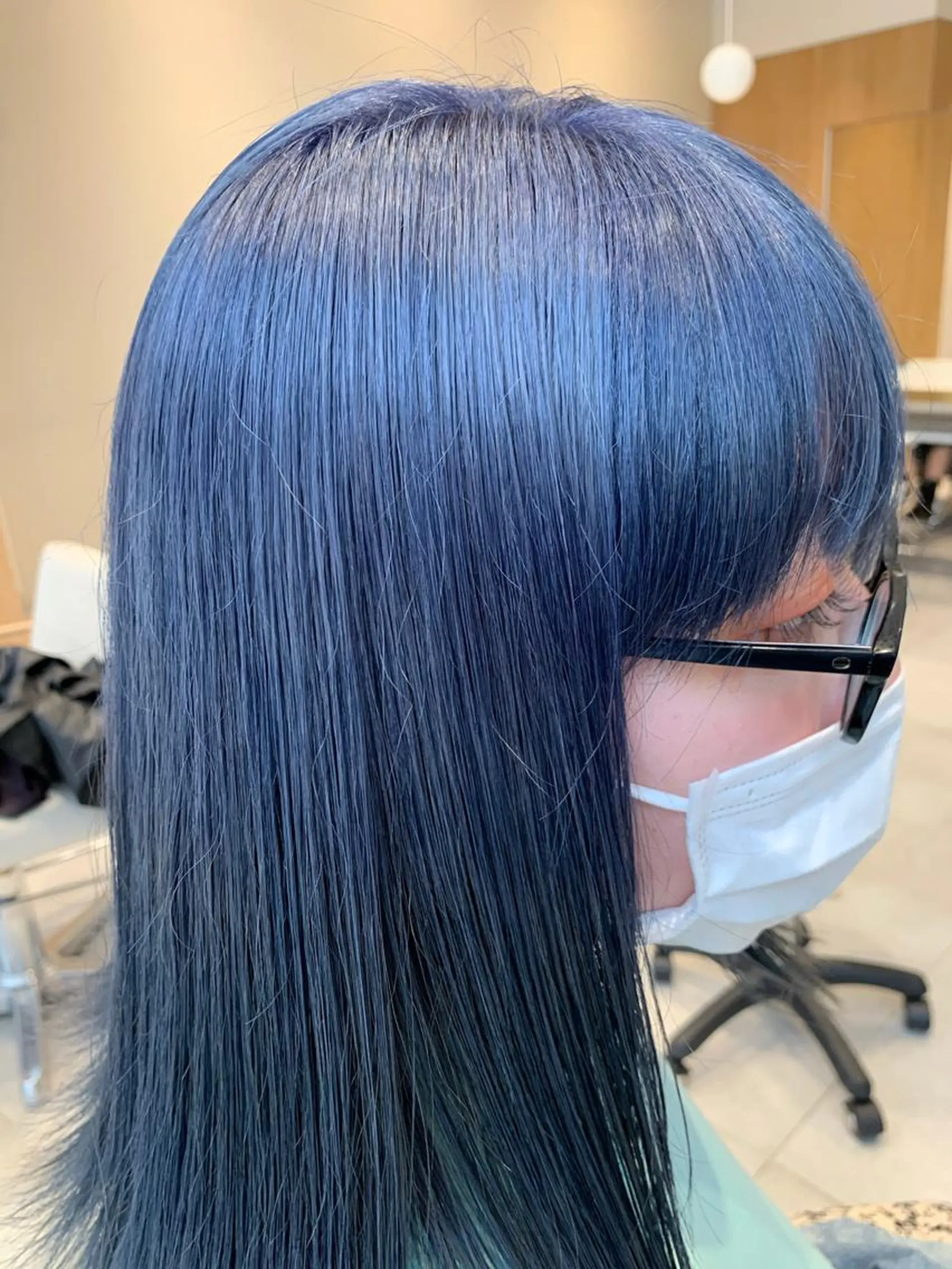 ミディアム カラー ブリーチ ブルーカラー ヘアカラー トリートメント ヘアセット レイヤー専門家 ダブルカラー修のヘアスタイル