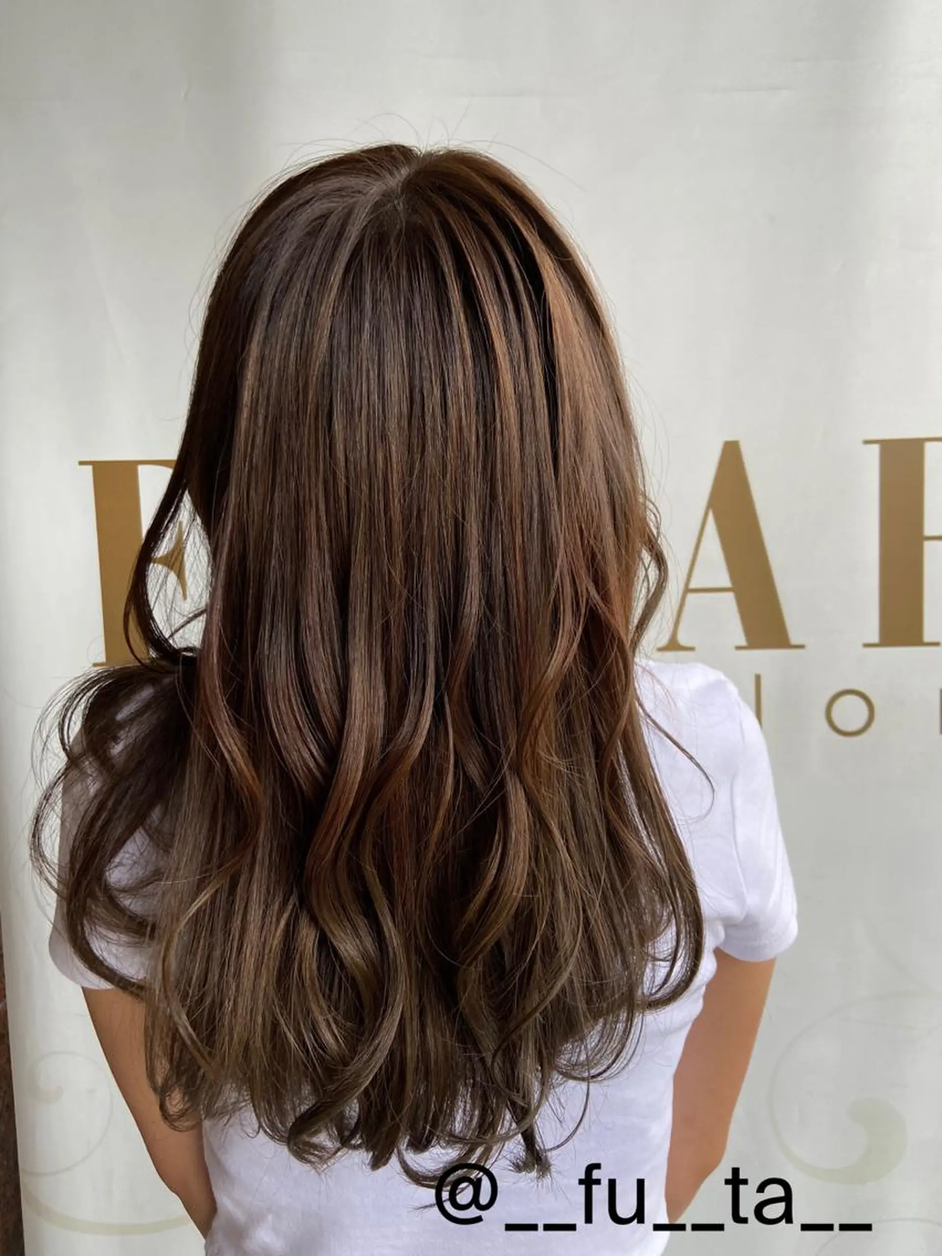 カラー イルミナカラー niko by hair所属・髪質改善のプロ☘️ 二村祐輝のヘアスタイル