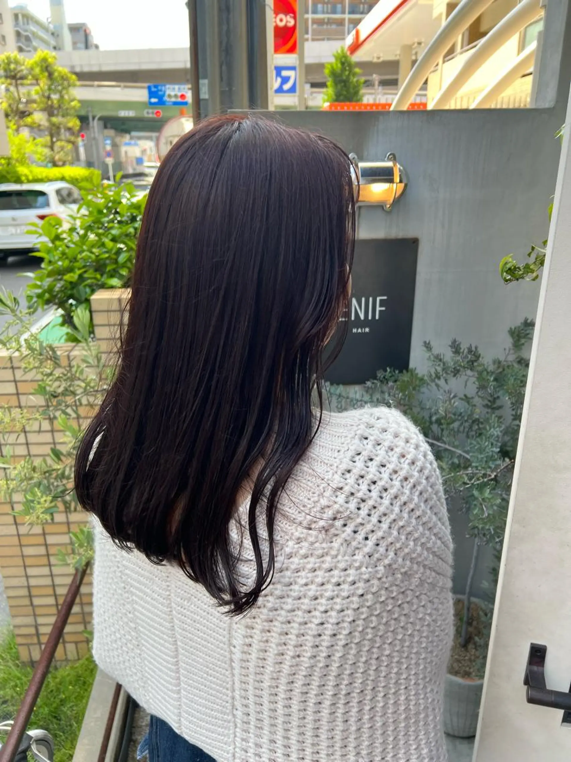 セミロング カラー ヘアカラー トリートメント ENIF　大島 芽生のヘアスタイル
