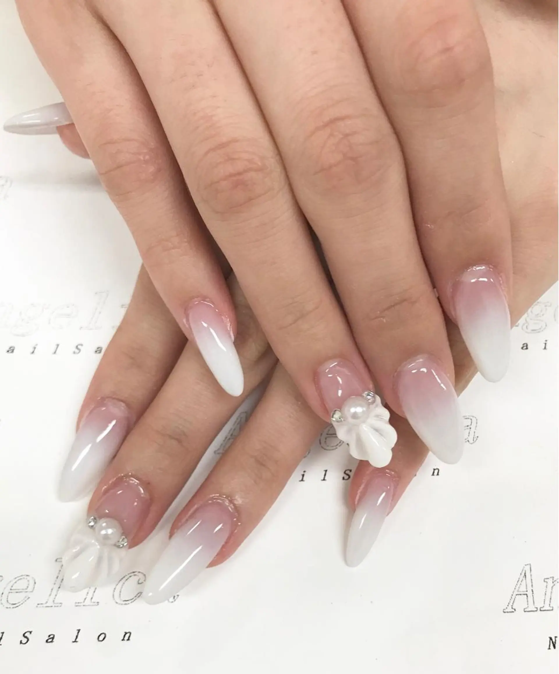 ネイル Angelica ネイリストのネイルデザイン