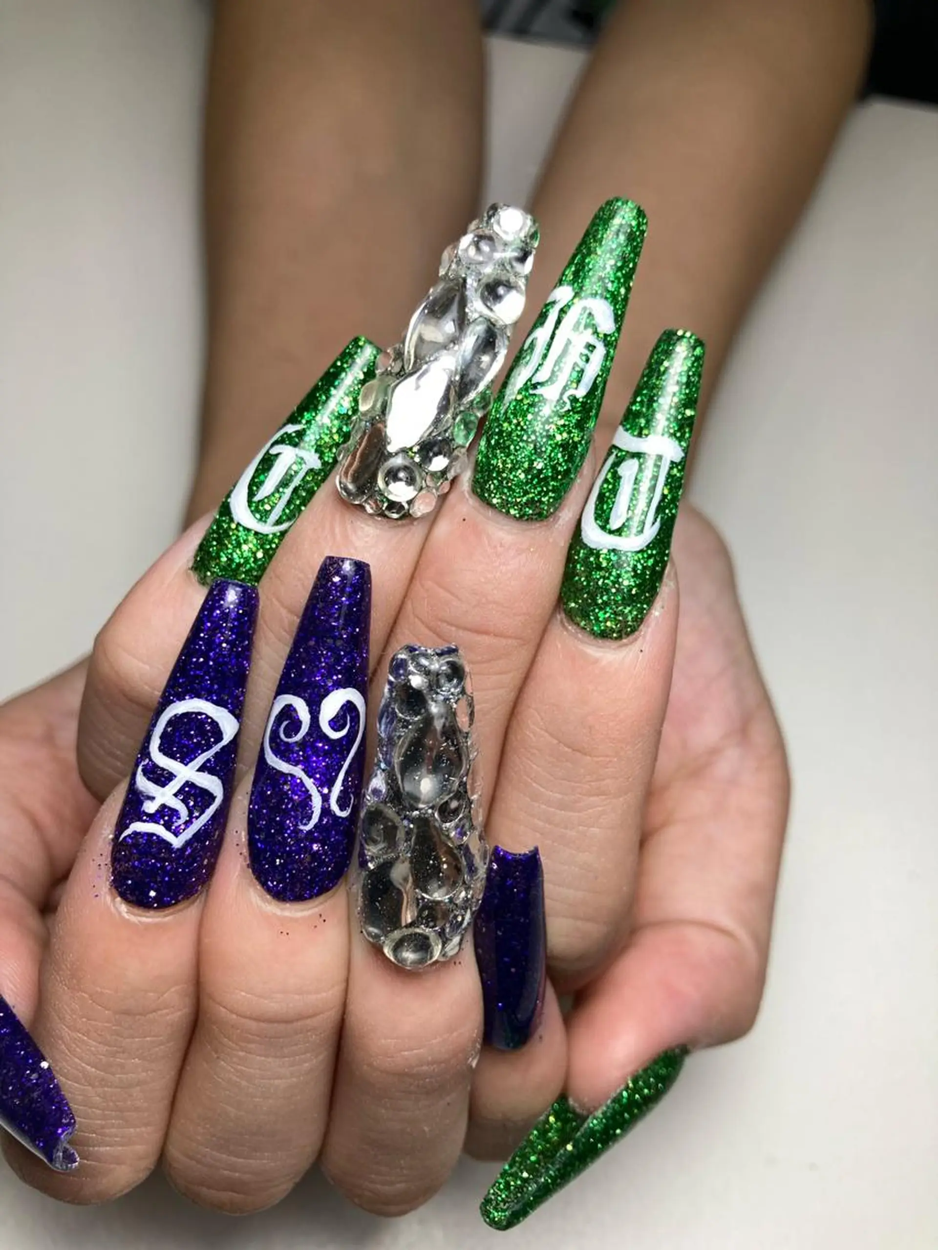 ネイル nailALBA 安蒜良彰のネイルデザイン