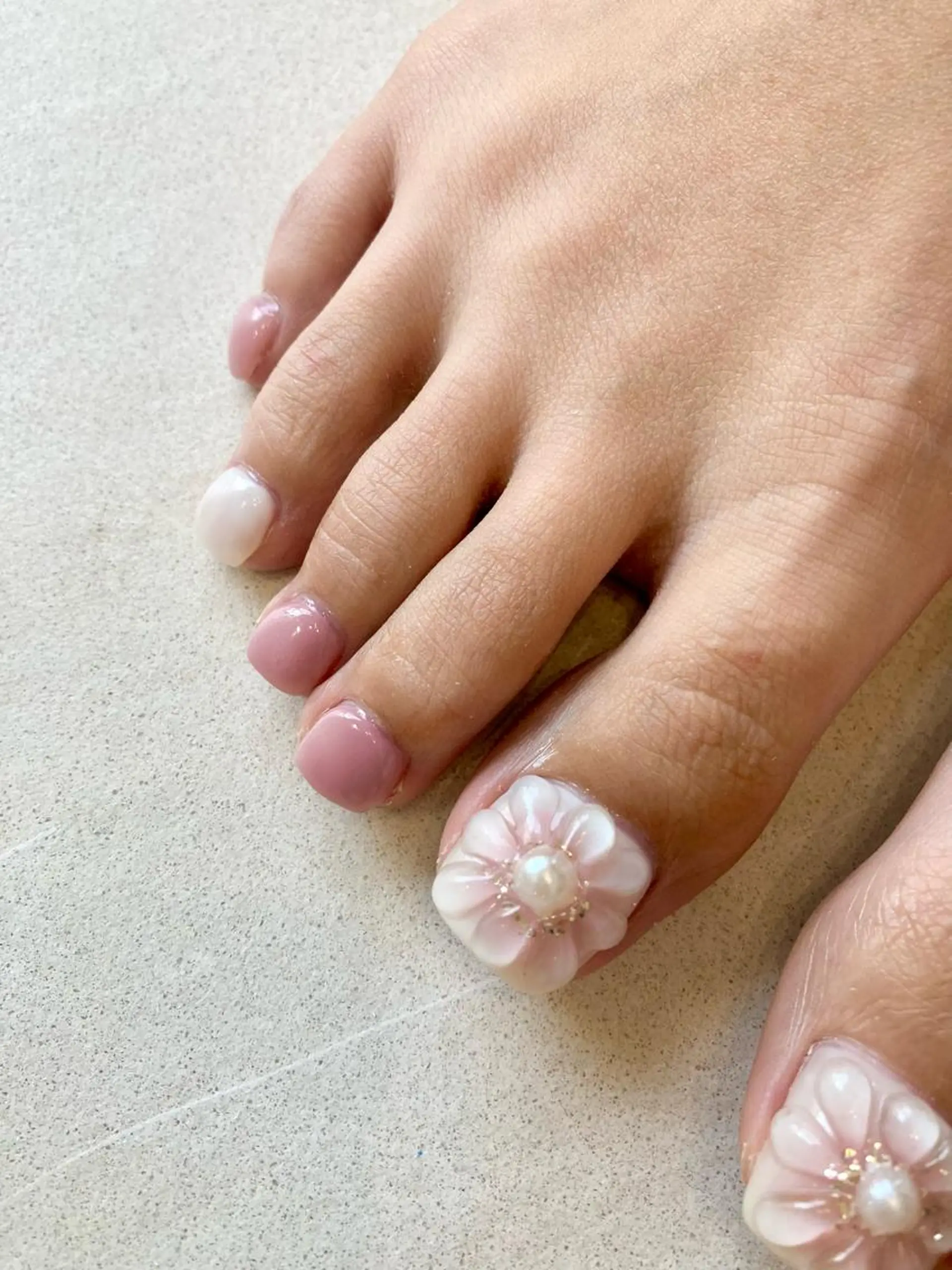 ネイル フットネイル uinail mariのネイルデザイン