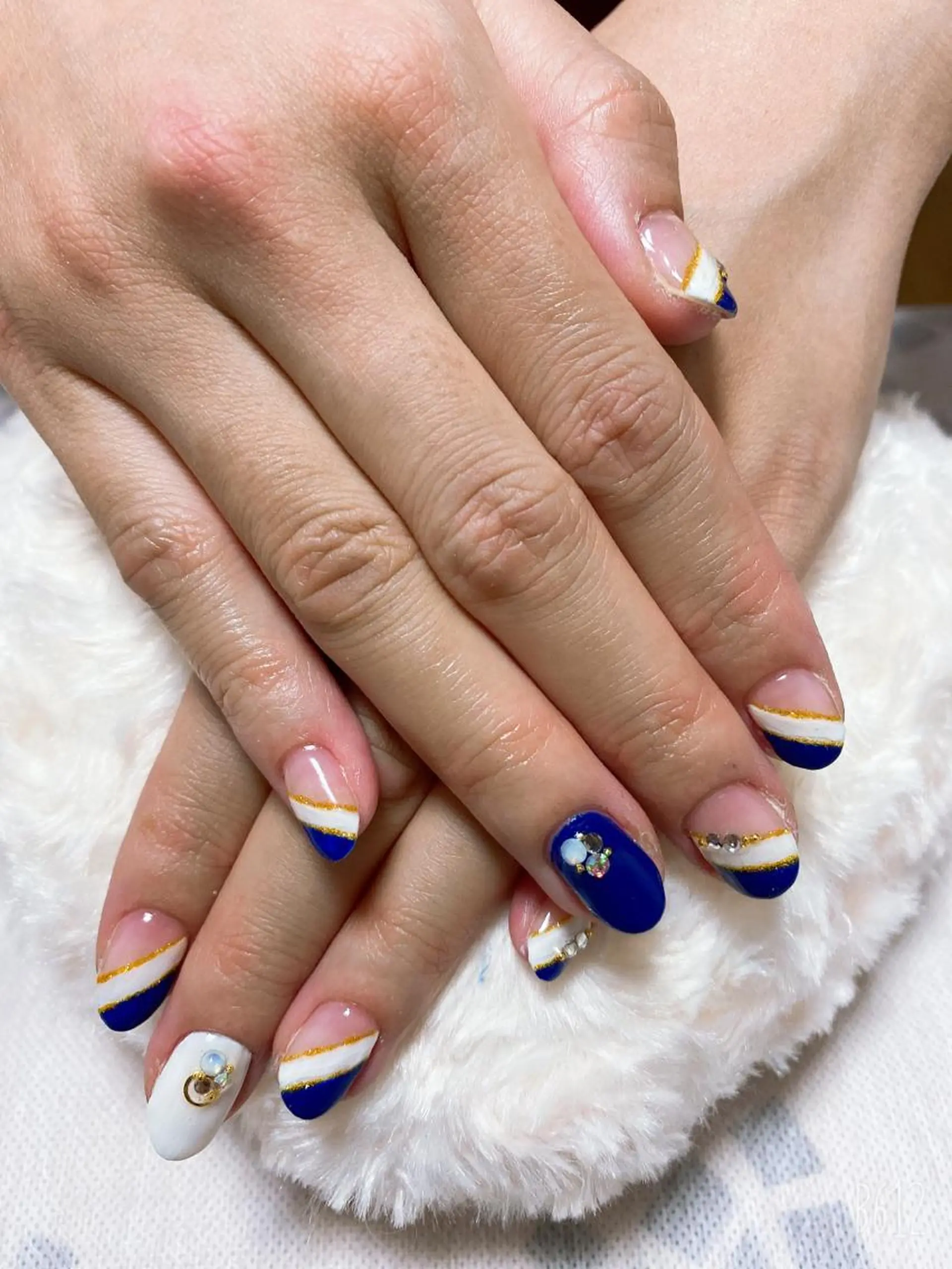 ネイル The Best Beauty受付担当のヘアスタイル