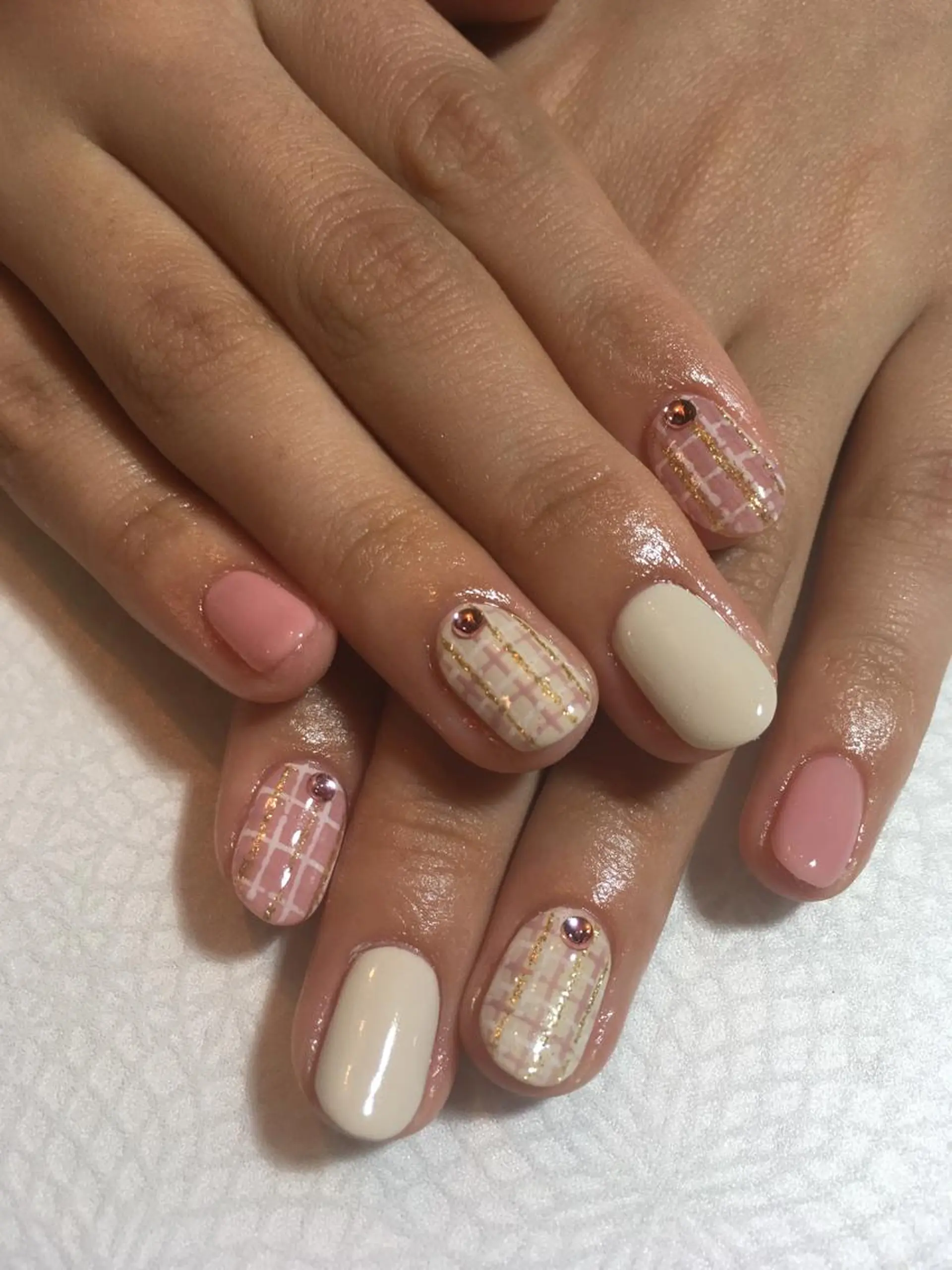 ネイル ピンク ストーンネイル 古川 里美のネイルデザイン