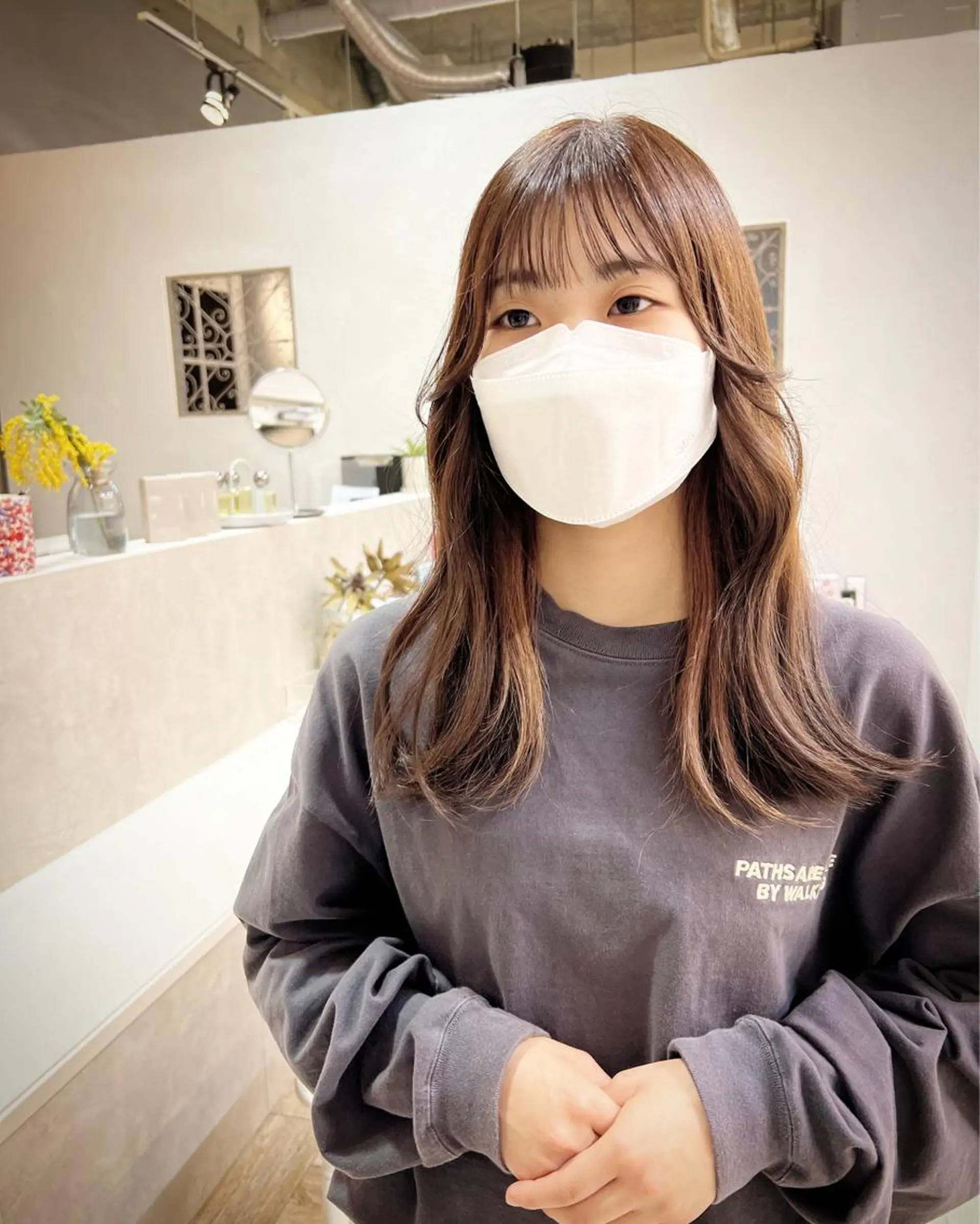 セミロング カラー 顔まわりレイヤー 顔周りカット レイヤーカット テトネ タカシのヘアスタイル