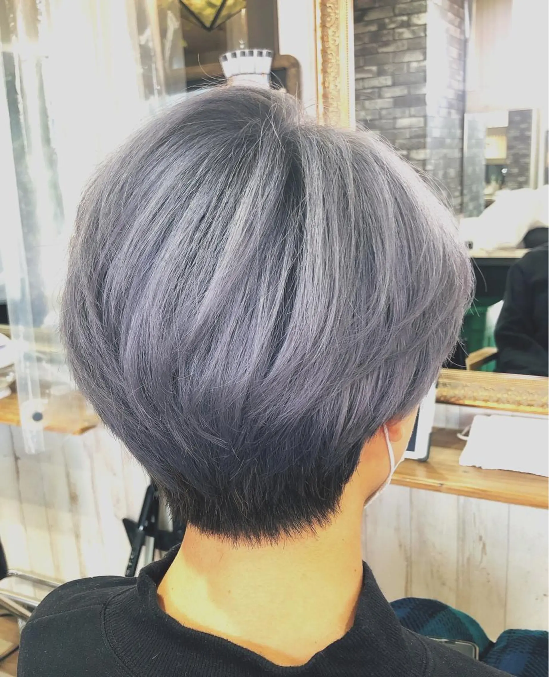 ショート カット ヘアカラー トリートメント 山崎 晃治のヘアスタイル