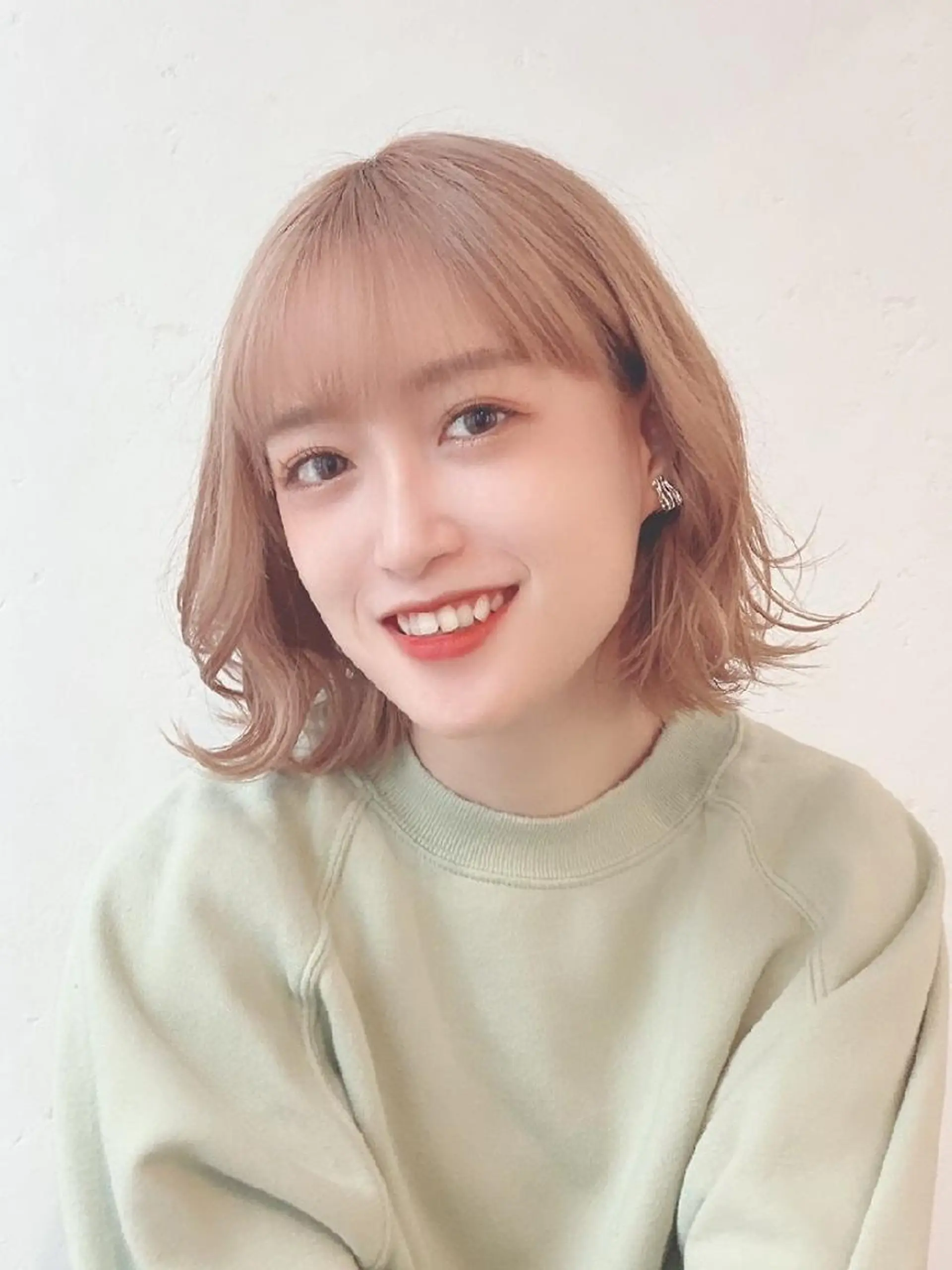 ミディアム ヘアアレンジ カラー ブリーチ カット ヘアカラー トリートメント ALLENhair (アレンヘアー九条)のヘアスタイル