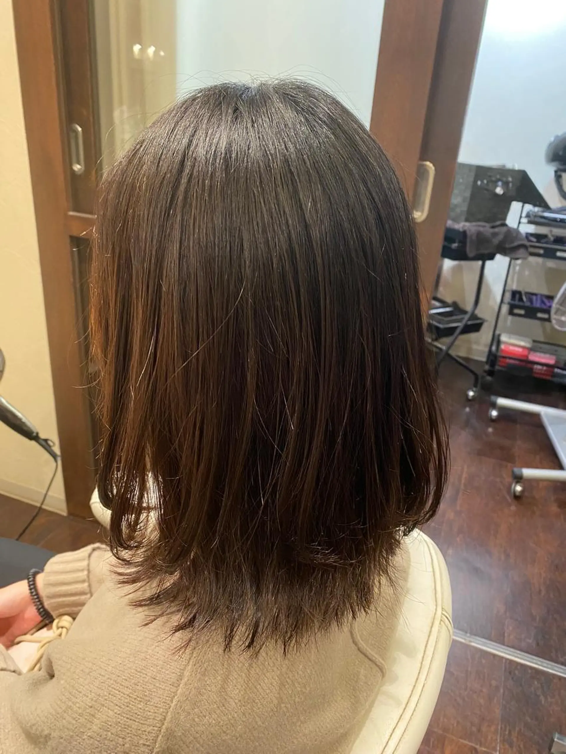 ミディアム 艶ｶﾗｰ｜ｽﾄﾚｰﾄ 🍟yuki🍟のヘアスタイル