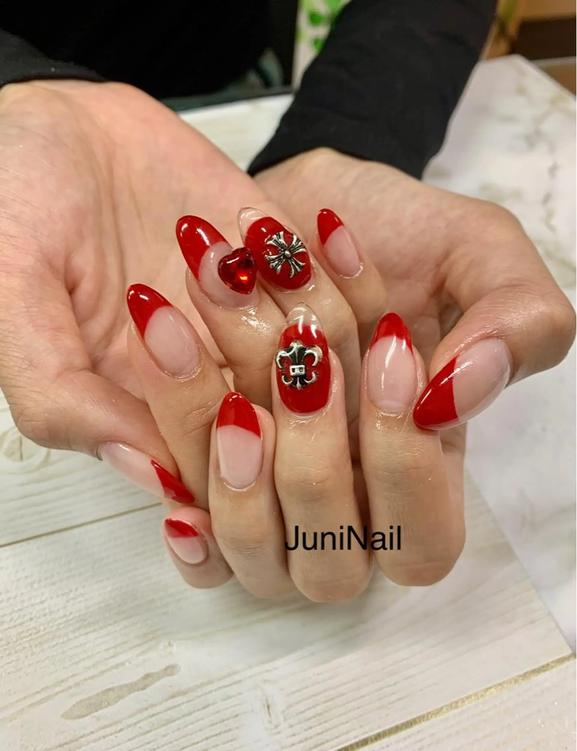 ネイル 長さ出し JuniNail 주니네일🇰🇷suのネイルデザイン