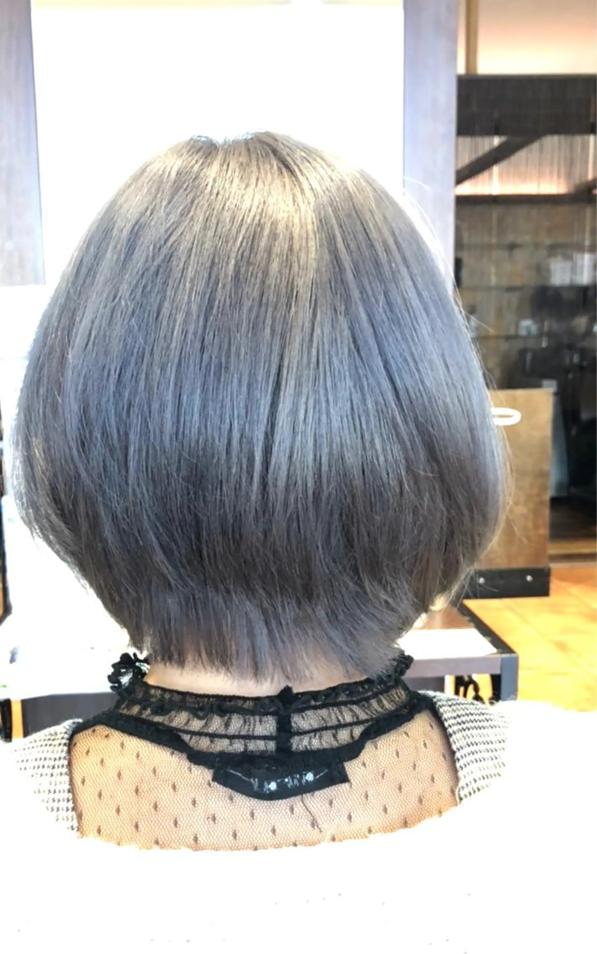 ショート アッシュ カラーリスト菅澤 岳のヘアスタイル