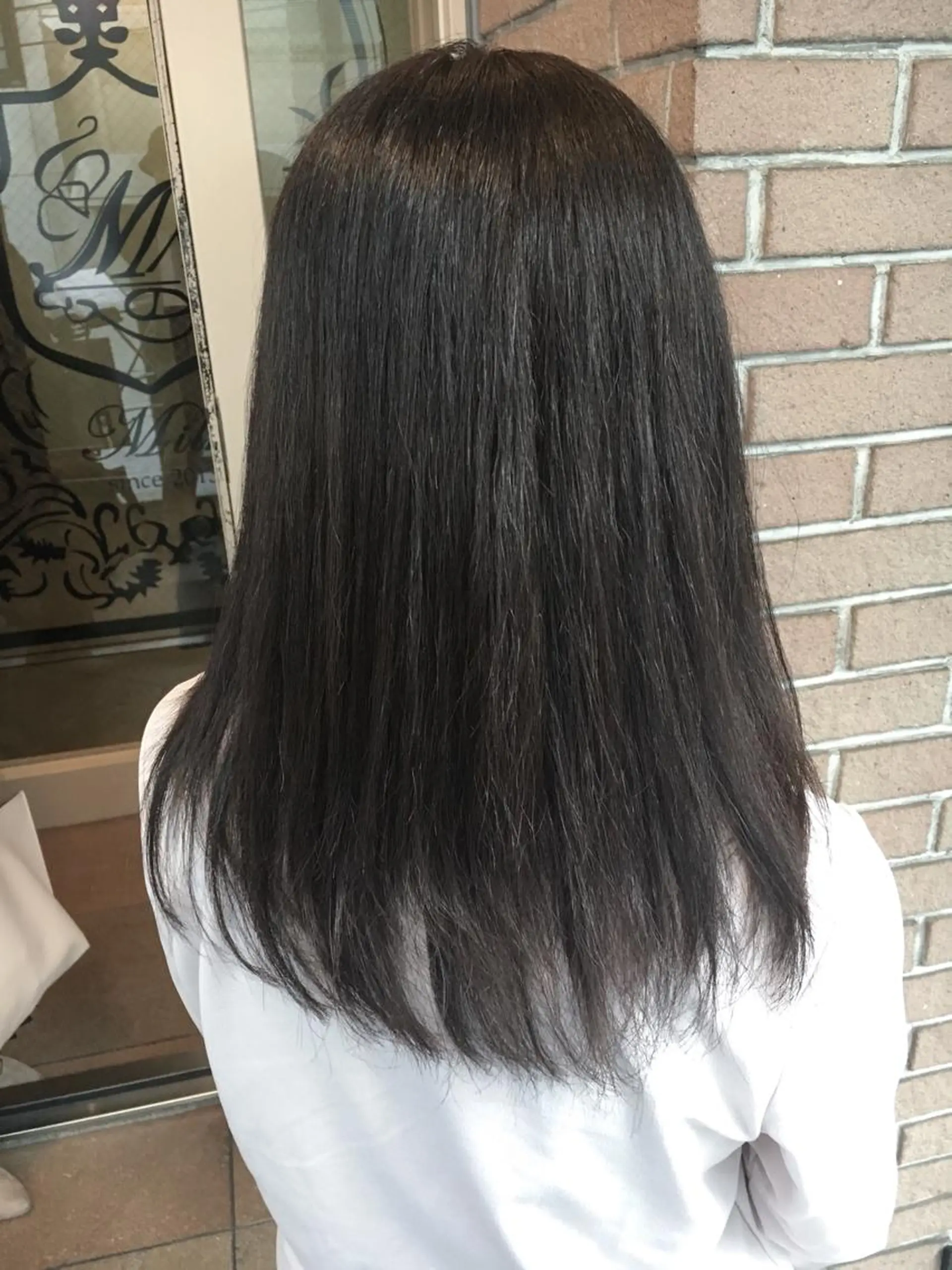 セミロング カラー ダークグレー 北條 優輝のヘアスタイル