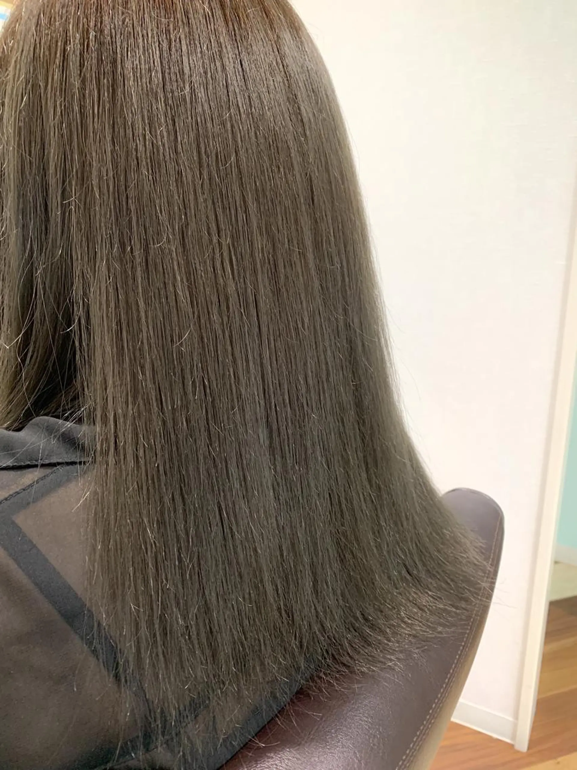 セミロング カラー ブリーチ 髪質改善&Spa fee by carrefour 大橋店[フィー・バイ・カルフール大橋]所属・stylist Yukieのヘアスタイル