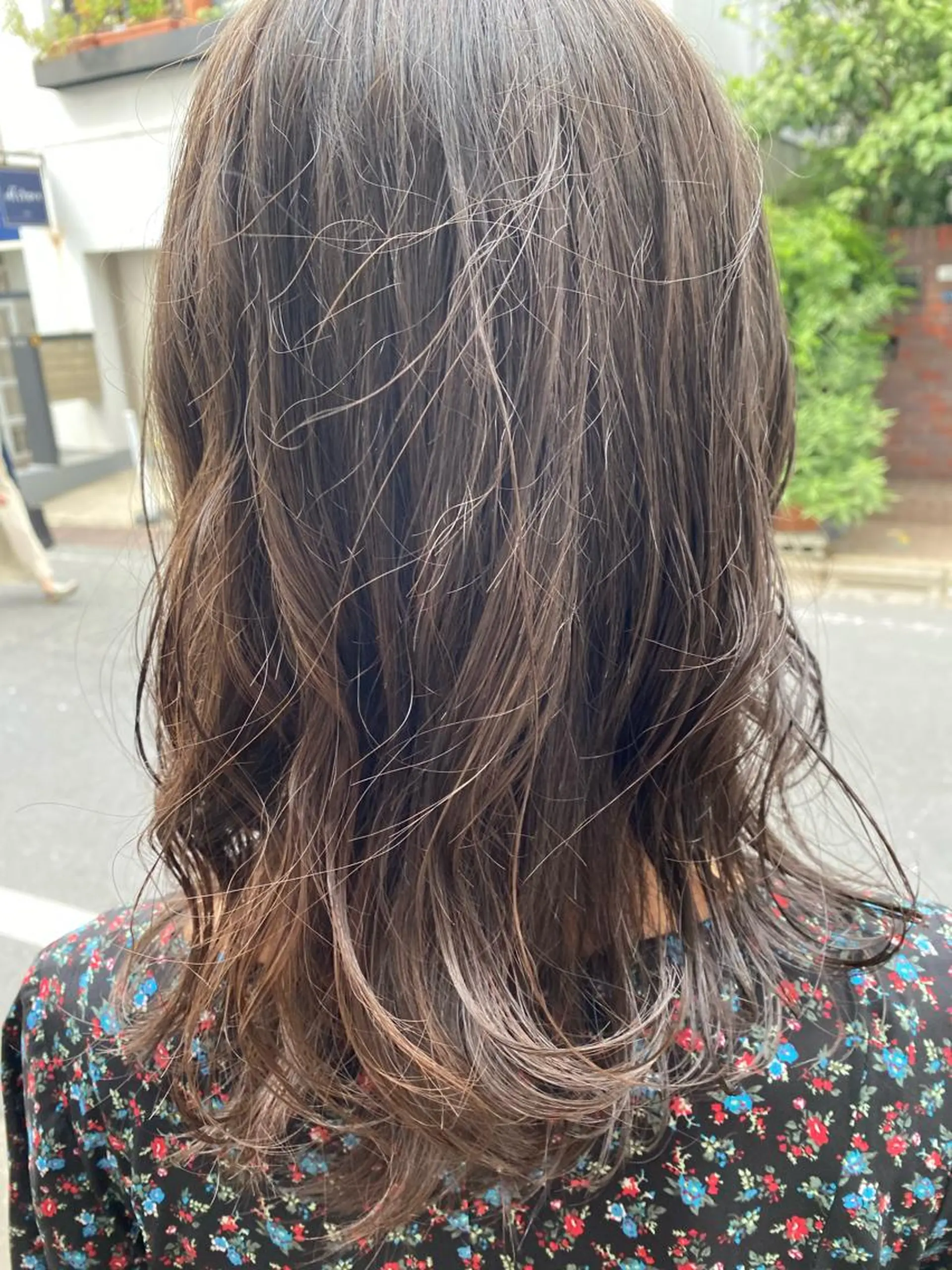 ミディアム カラー パーマ 黒髪 ブラウンカラー 透明感カラー お任せヘア☘️☘️ 及川渚のヘアスタイル