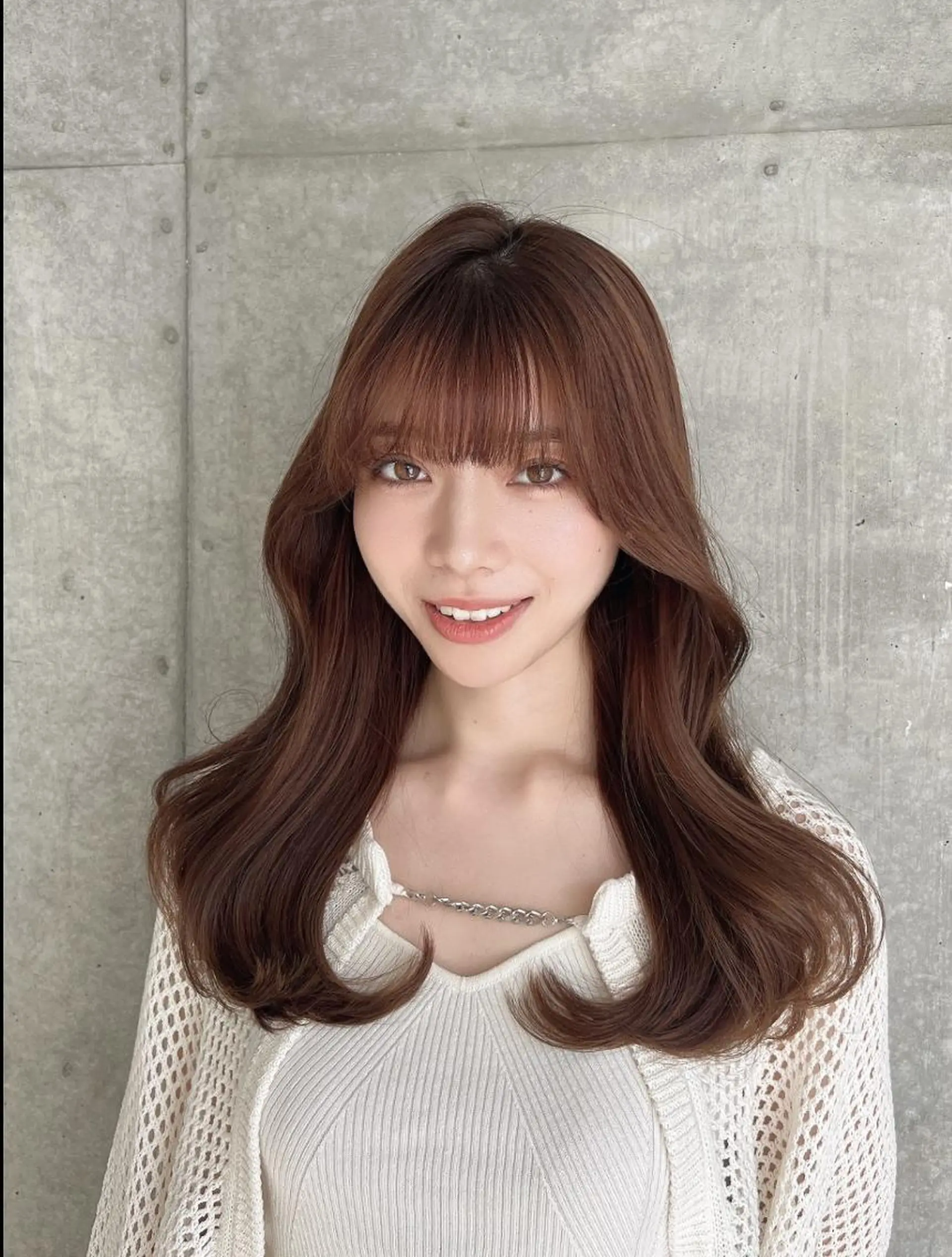 セミロング 勝又海音 まつげパーマ/カラーのヘアスタイル