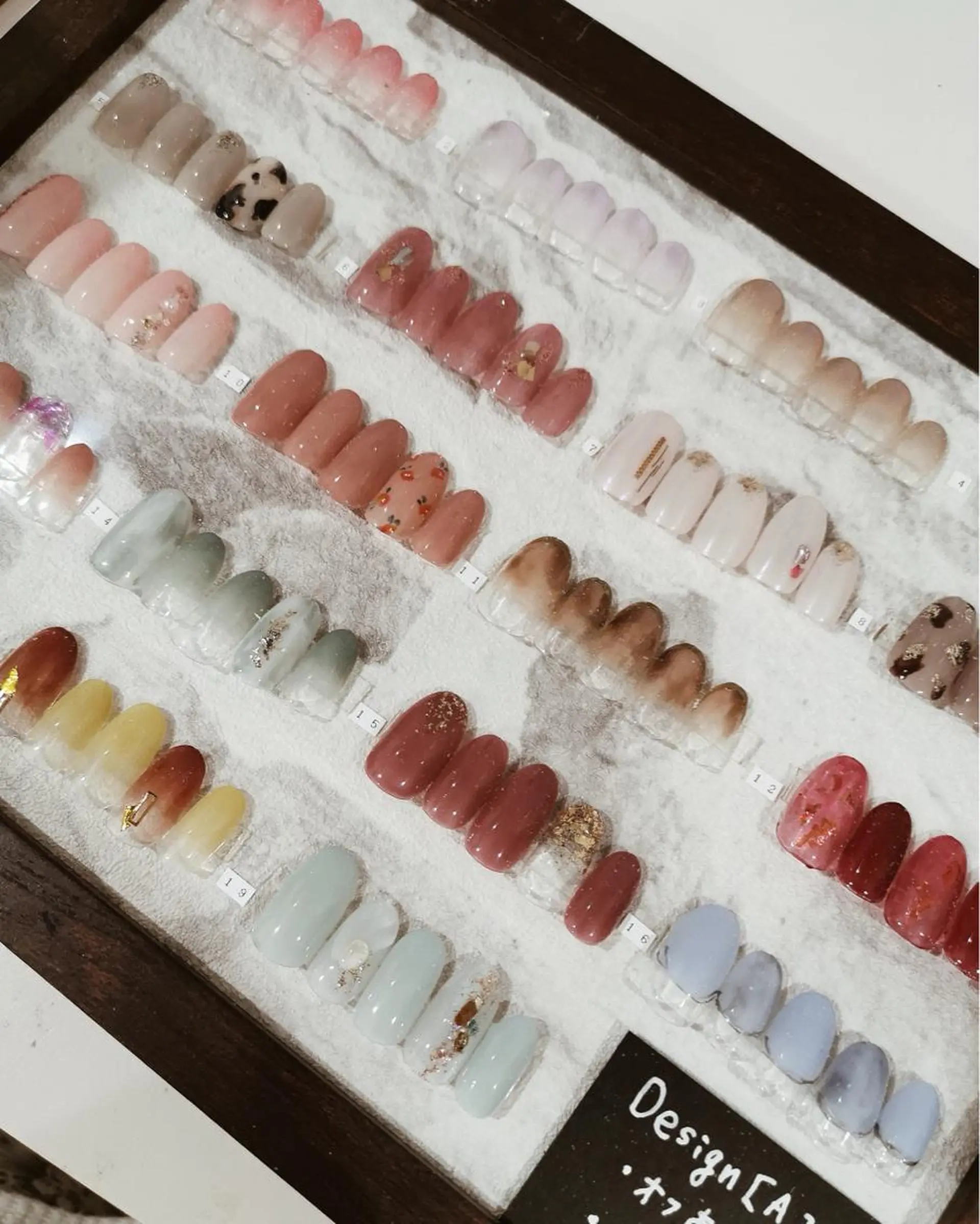 ネイル TASH nailのネイルデザイン