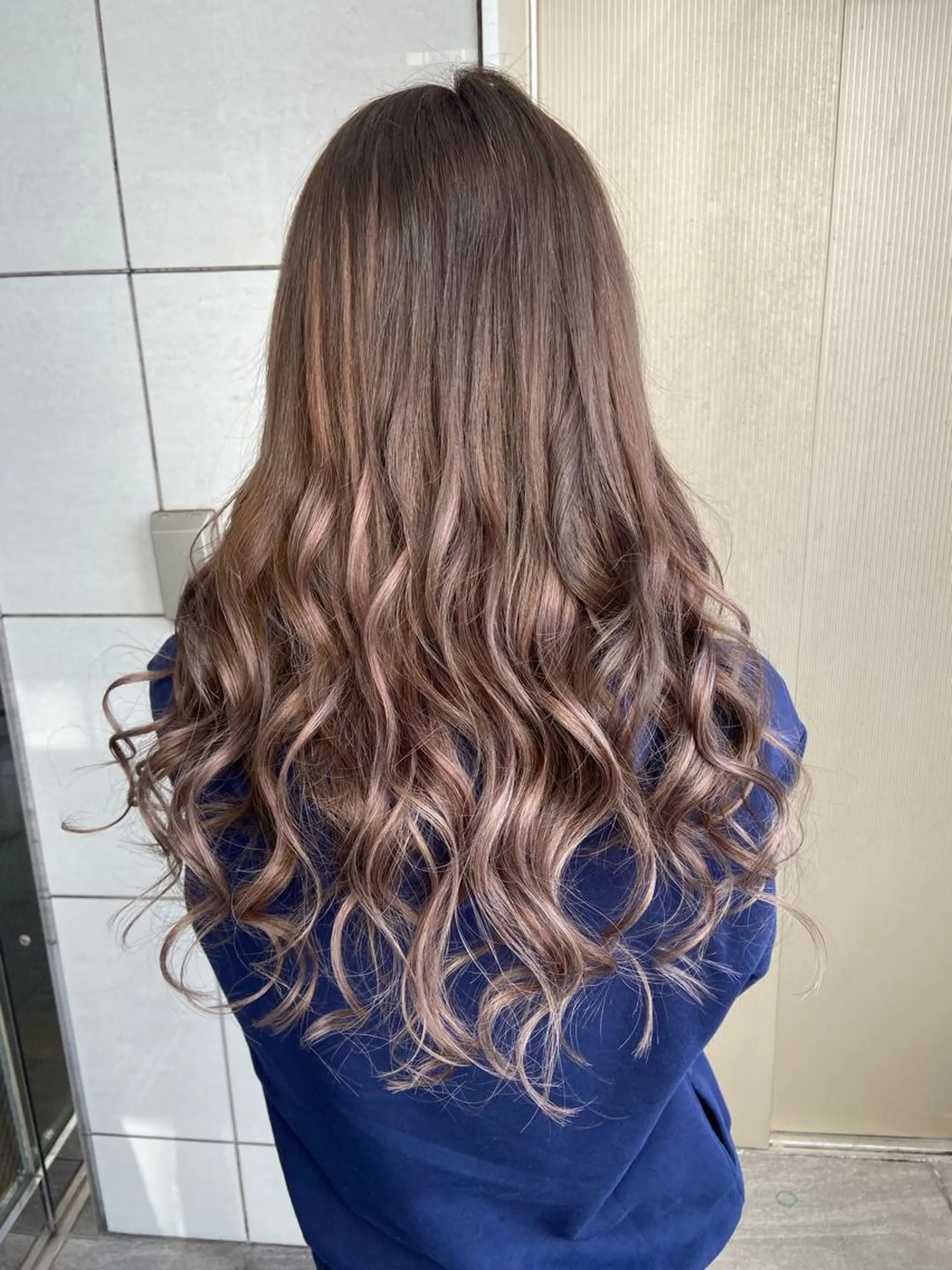 ロング カラー ヘアカラー エクステ 🧸プルエクステ❤︎ ネイルKAO🧸のヘアスタイル