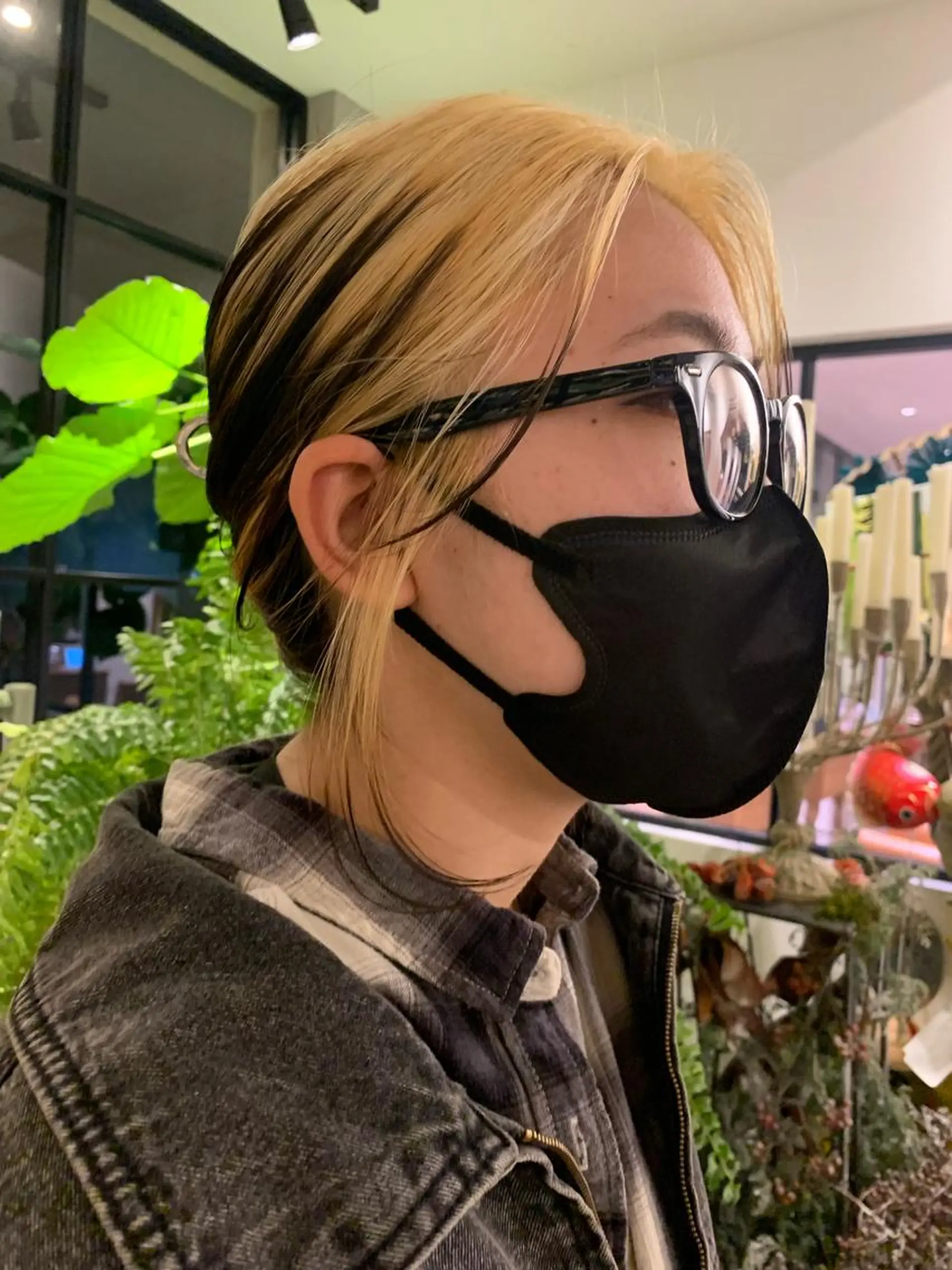 セミロング カラー デザインカラー なかの りなのヘアスタイル