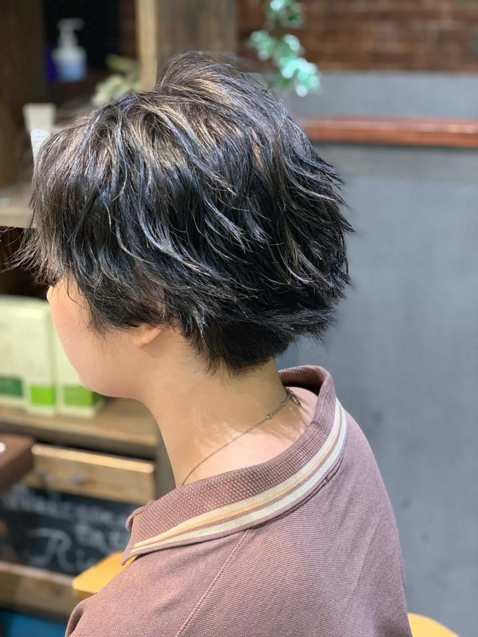 ショート カラー 髪質改善/縮毛矯正 ツヤ髪🩷さつきのヘアスタイル