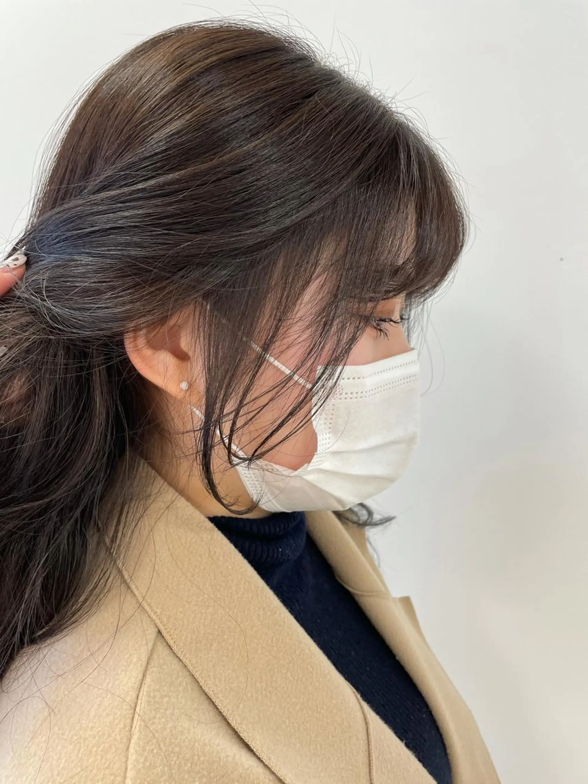 ミディアム カラー ヘアカラー トリートメント 顔まわりカット✄ ベージュカラー🧸のヘアスタイル