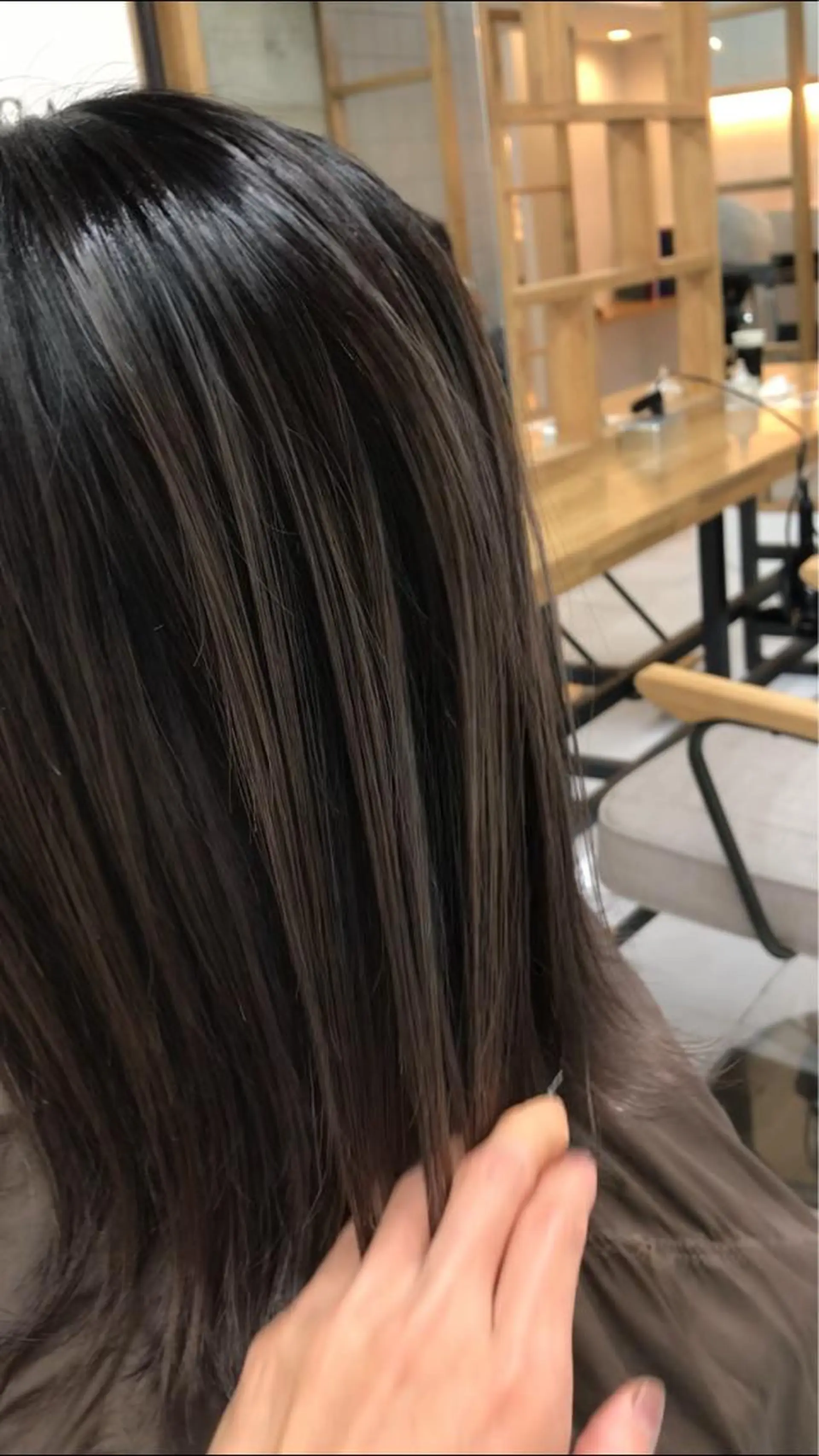 セミロング レイヤーカット 韓国スタイル🌈木村 和祐🌈のヘアスタイル