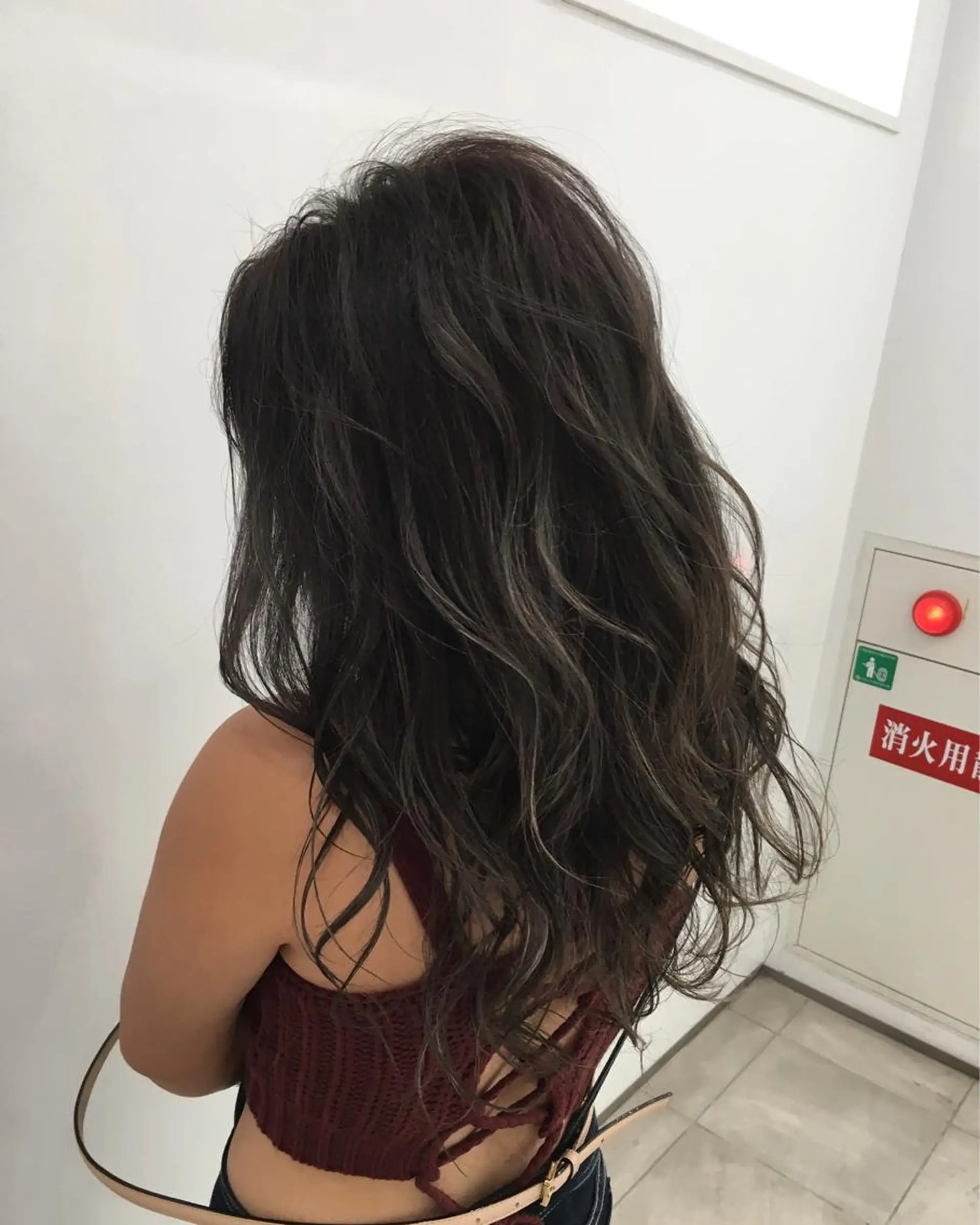 セミロング アッシュ ハイライト Rubik's江坂 ルービックえさかのヘアスタイル