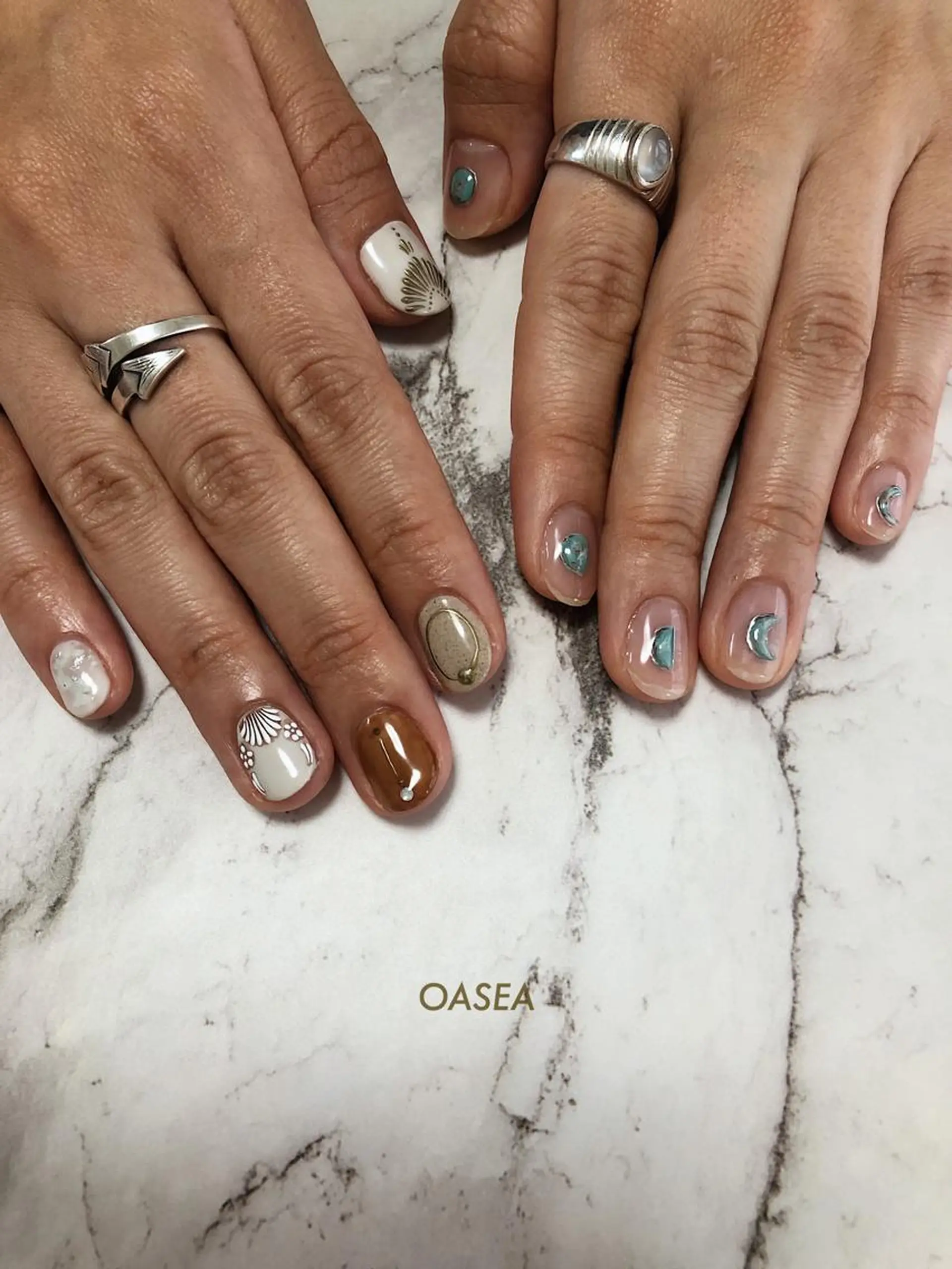 ネイル ハンドネイル 🌞💜 KAORI 🌴のネイルデザイン