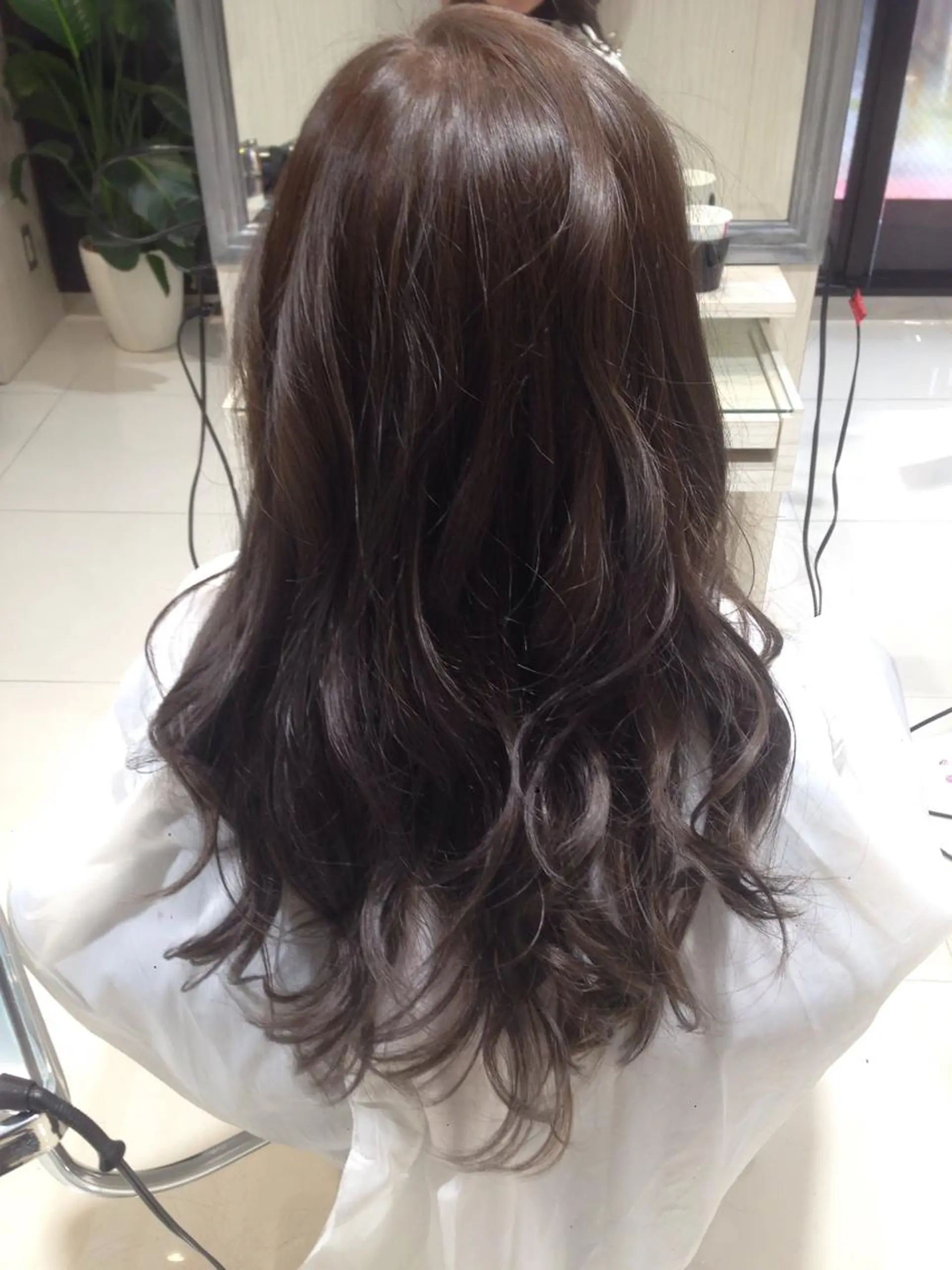 ロング カラー グレージュ ✨艶髪✨透明感✨ 山内大樹のヘアスタイル