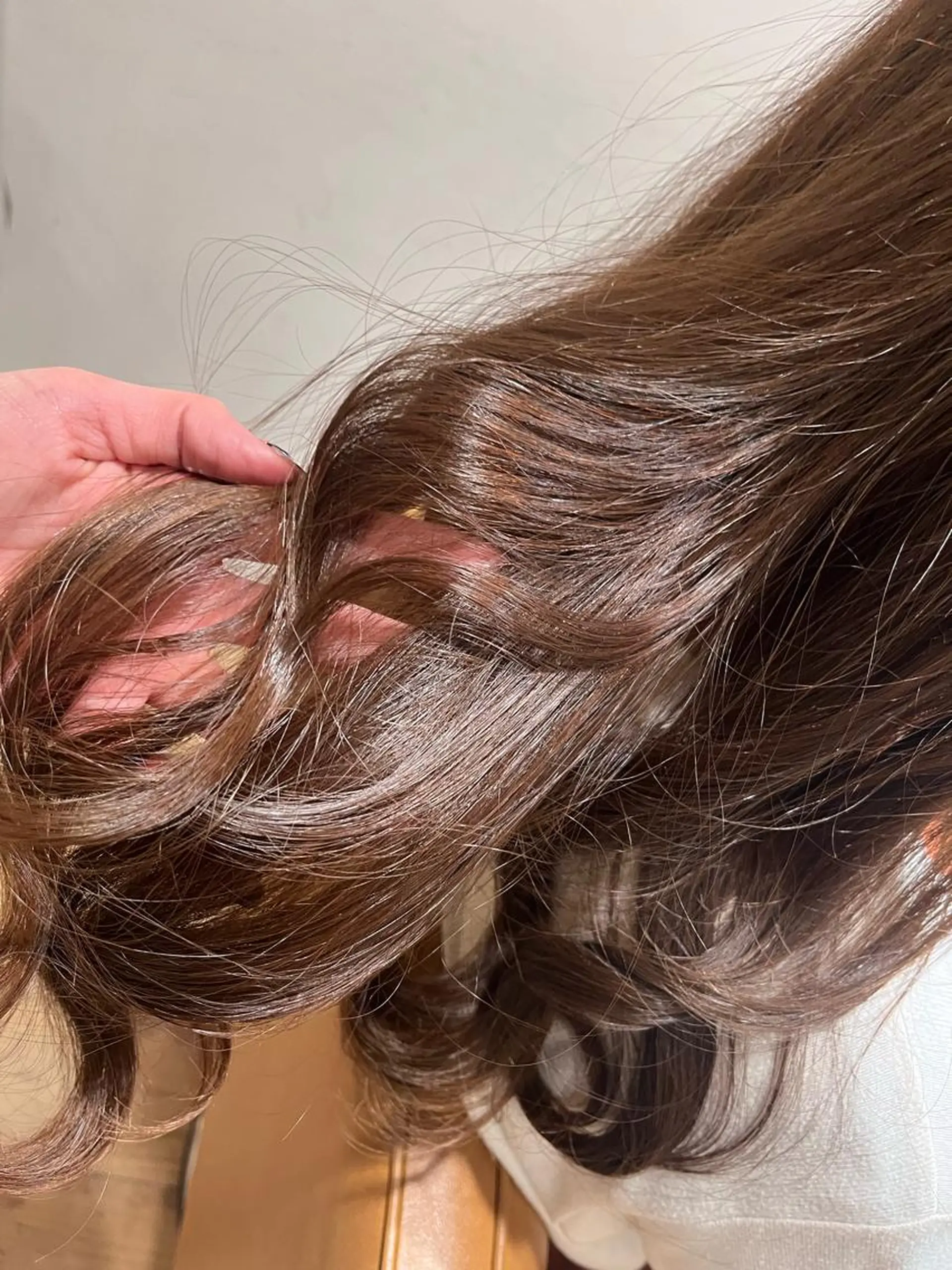 カラー 関根 菜帆のヘアスタイル