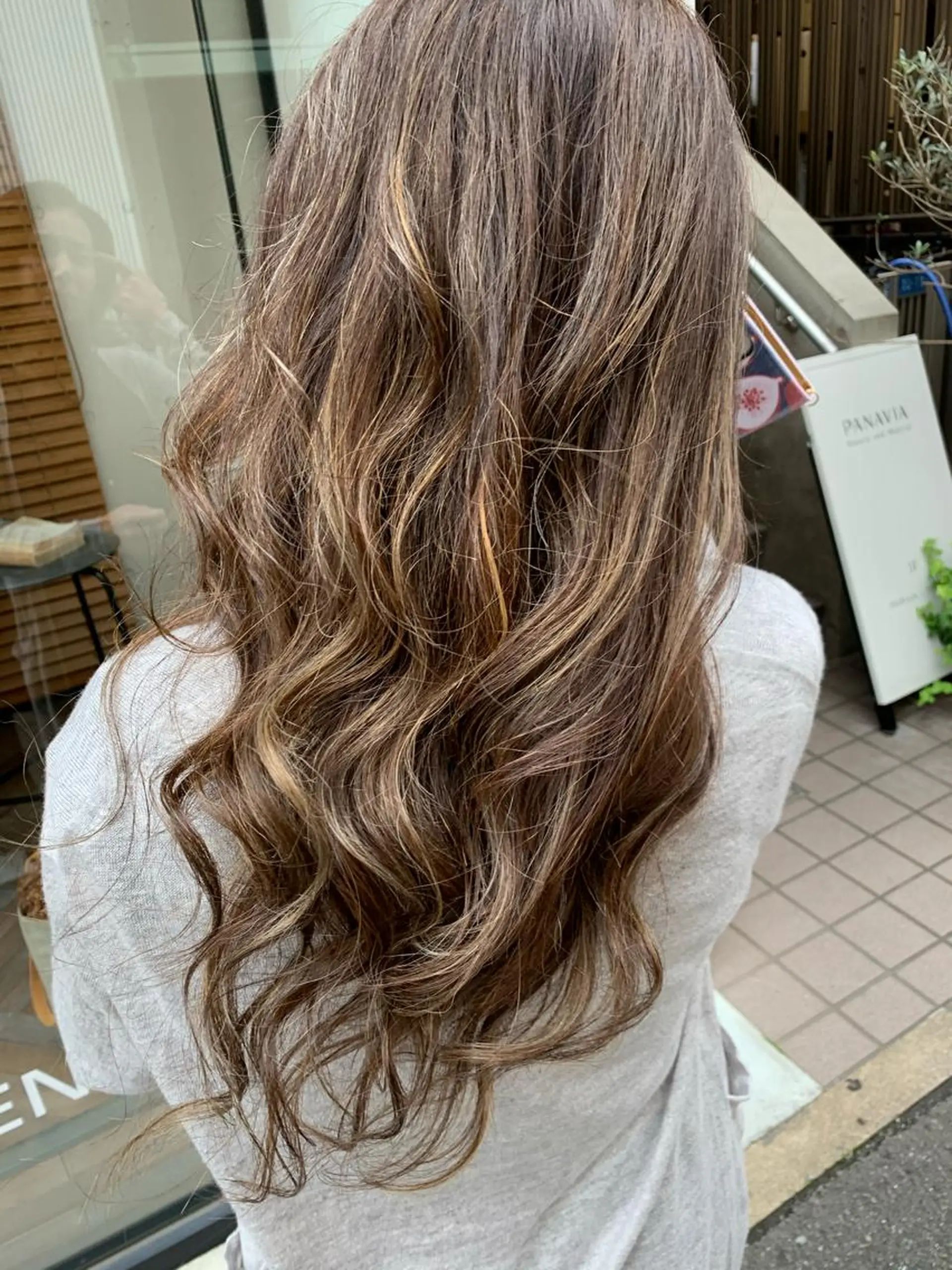 ロング カラー ハイライトカラー ハイライト 縮毛矯正✖️似合わせ 🌻ヒトミのヘアスタイル