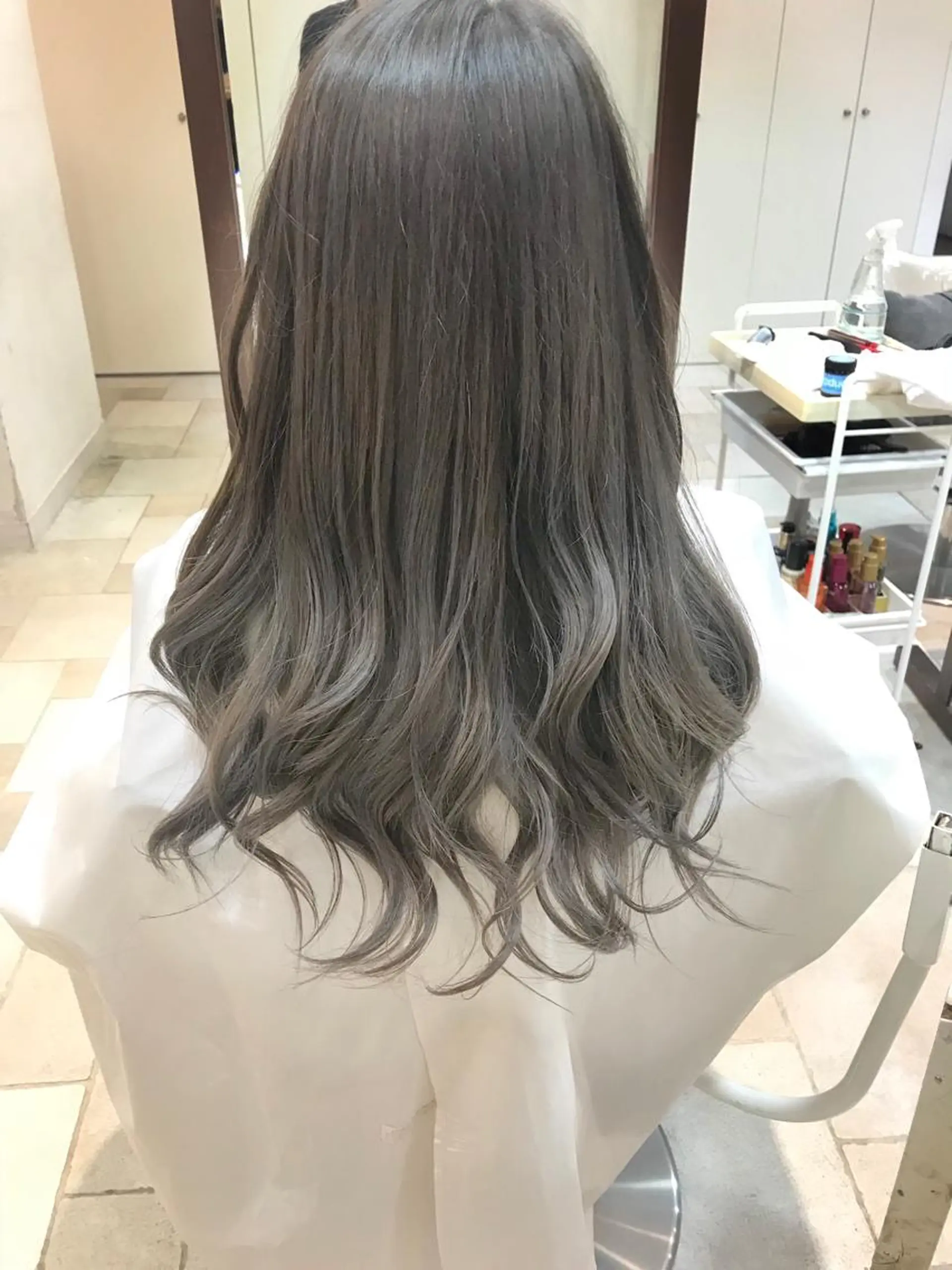 ロング カラー ヘアカラー トリートメント 島袋 ナオユキのヘアスタイル