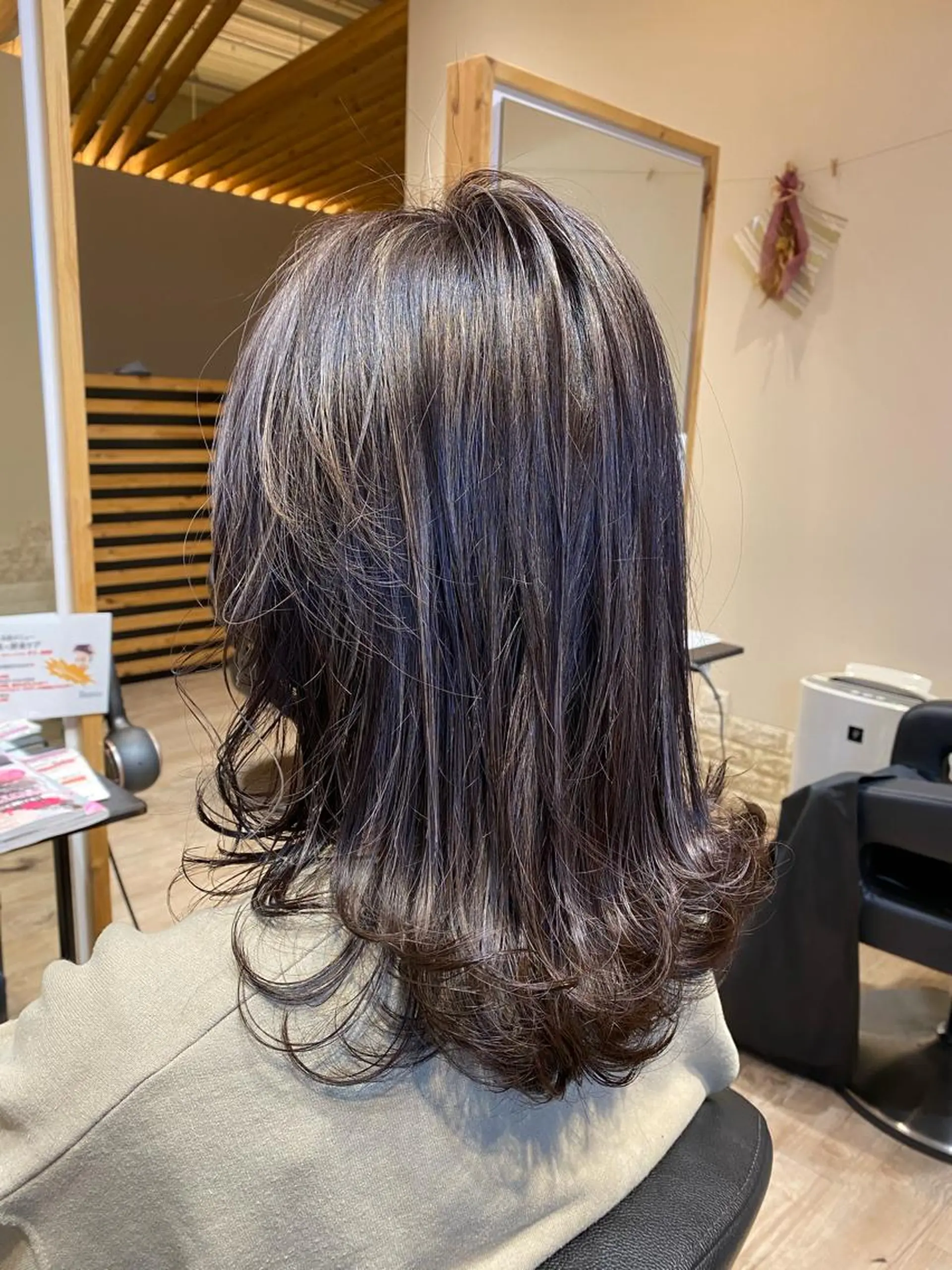 ロング カラー 関口 友行のヘアスタイル