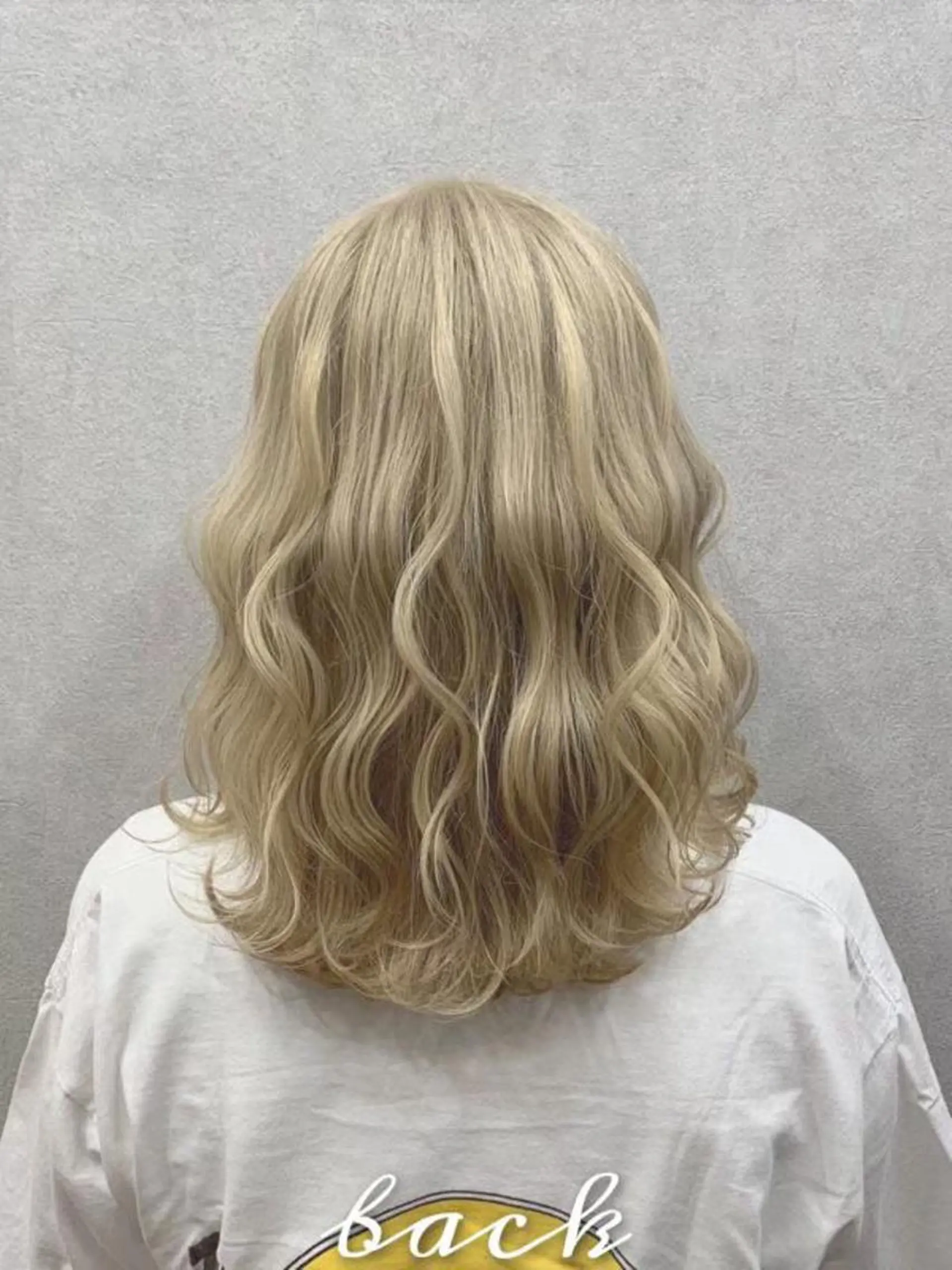 セミロング カラー ヘアアレンジ 💎yuto💎 ハイトーン/韓国ヘアのヘアスタイル