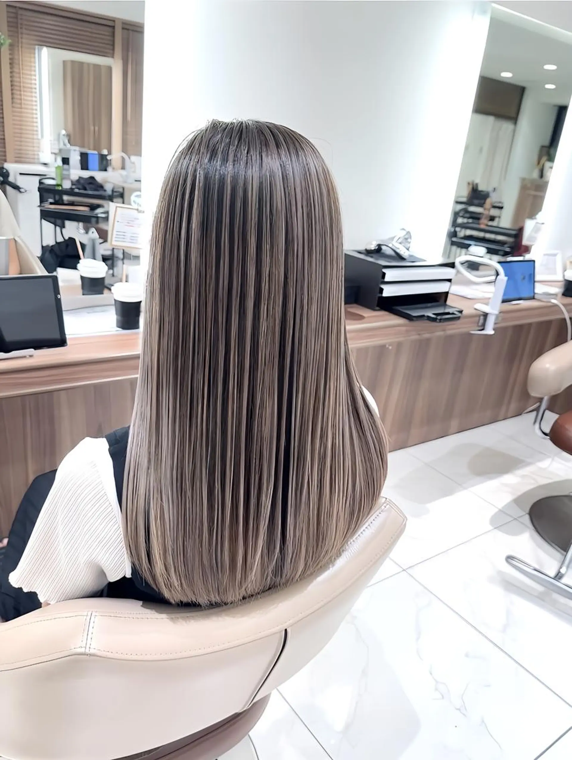 ロング カラー ブリーチ 髪質改善 ヘアカラー 渡邊楓果／髪質改善 ブリーチ/カラーのヘアスタイル