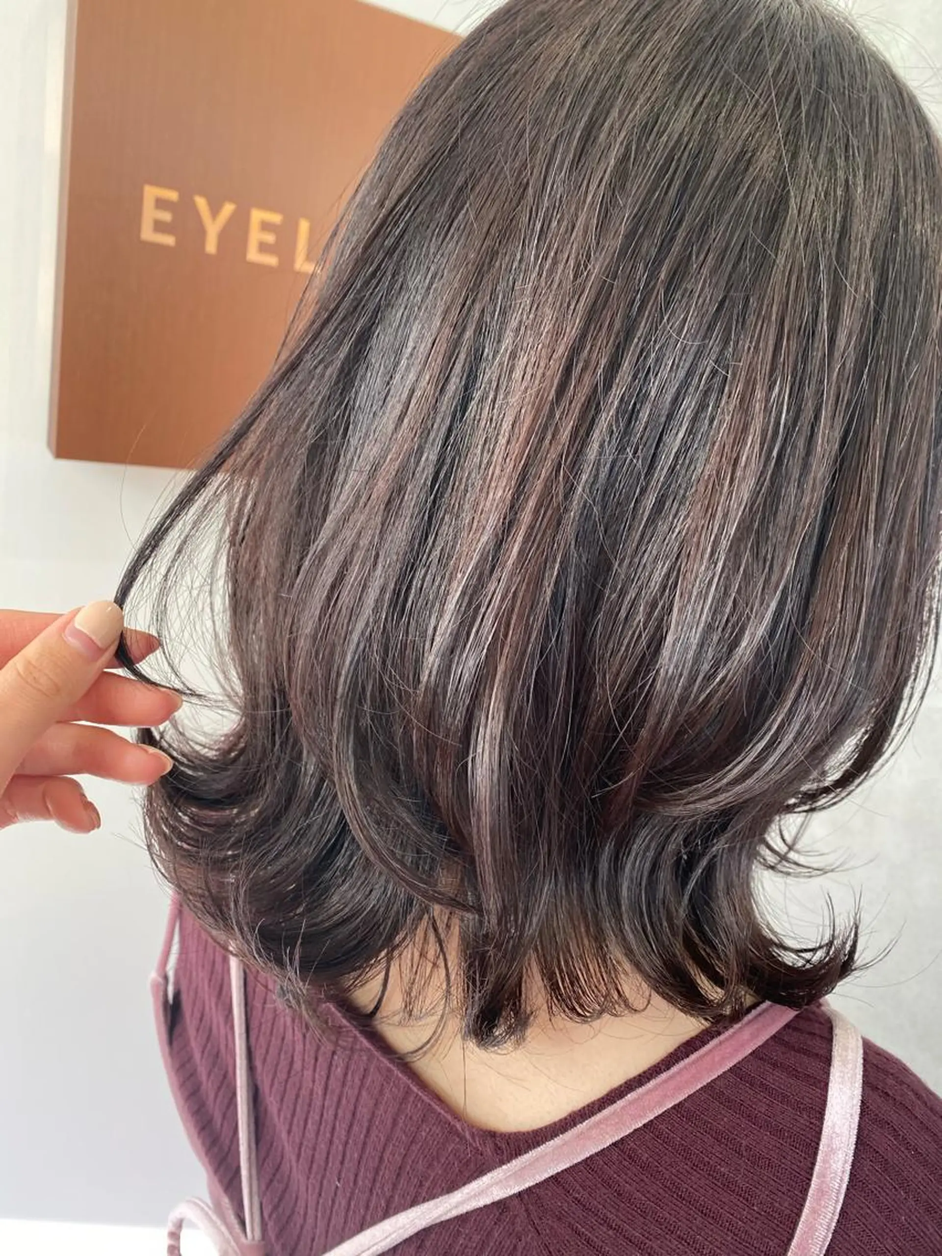 ミディアム くびれヘア ｎａｔｓｕ ．のヘアスタイル