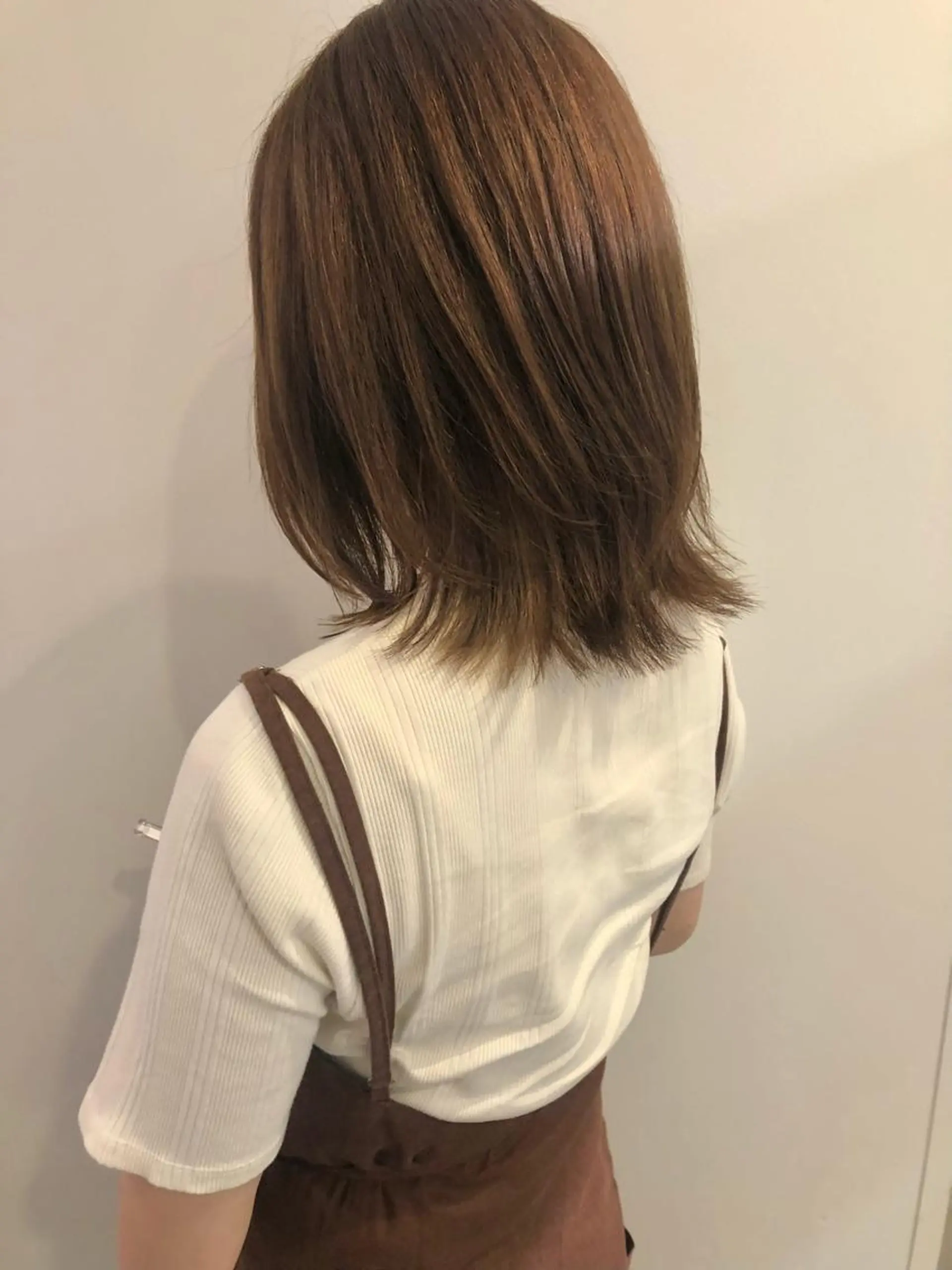 ミディアム レイヤーカット カット ヘアカラー トリートメント レイヤー/お顔まわり 暖色カラー🍑Amiのヘアスタイル