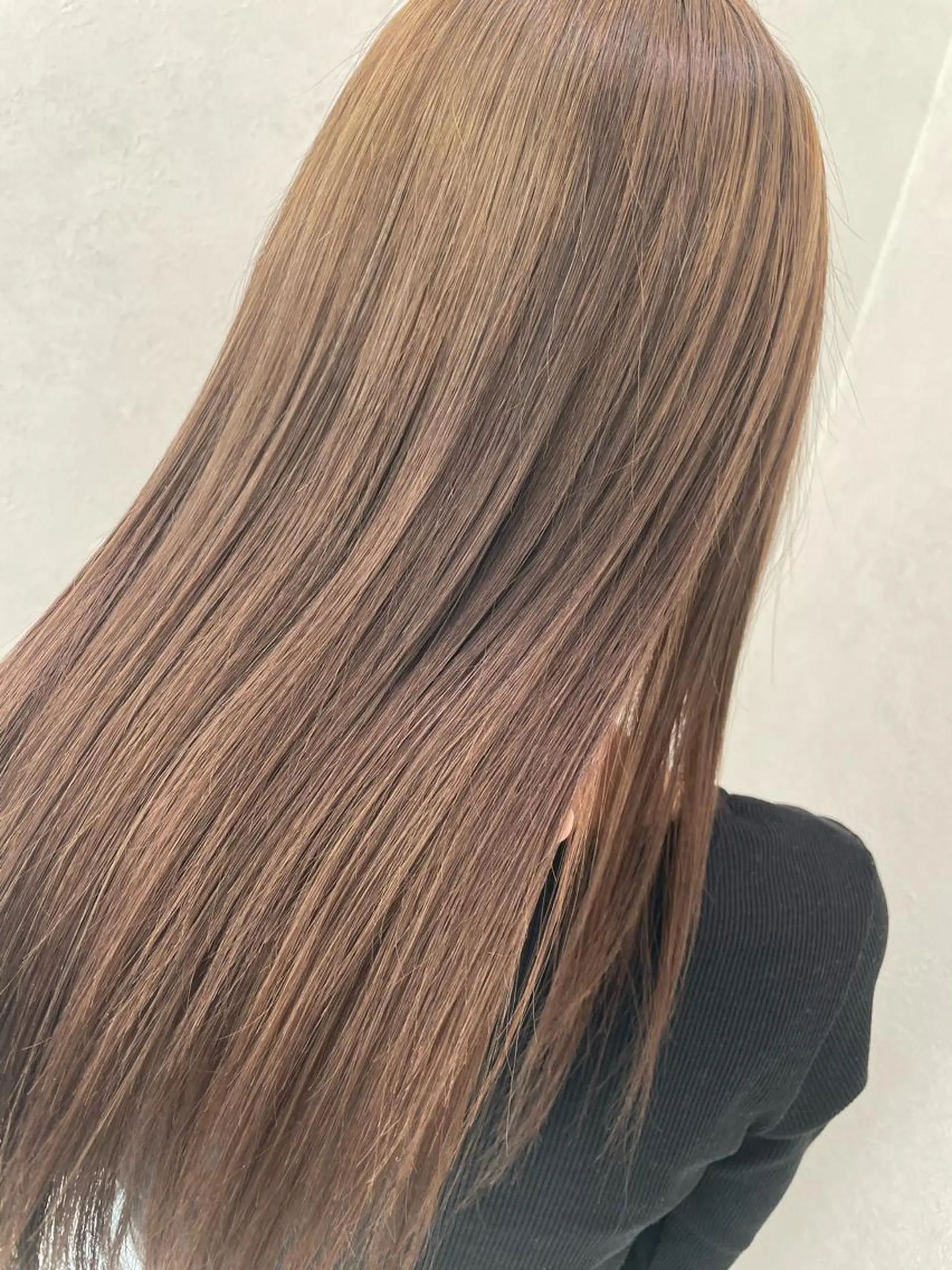 ロング カラー パーマ ヘアアレンジ ハイトーンカラー🤍 山下 優華のヘアスタイル