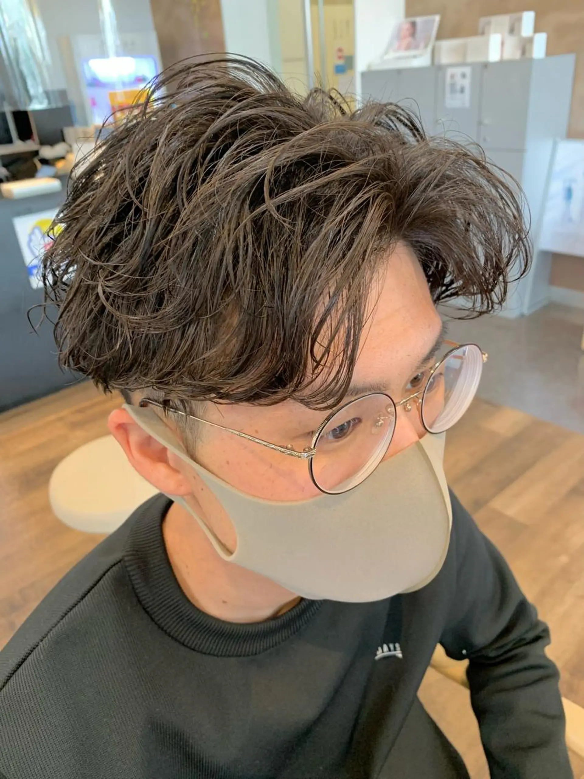 パーマ メンズ メンズパーマ スパイラルパーマ カット パーマ 【艶カラー】 STYLE 和泉俊希のヘアスタイル