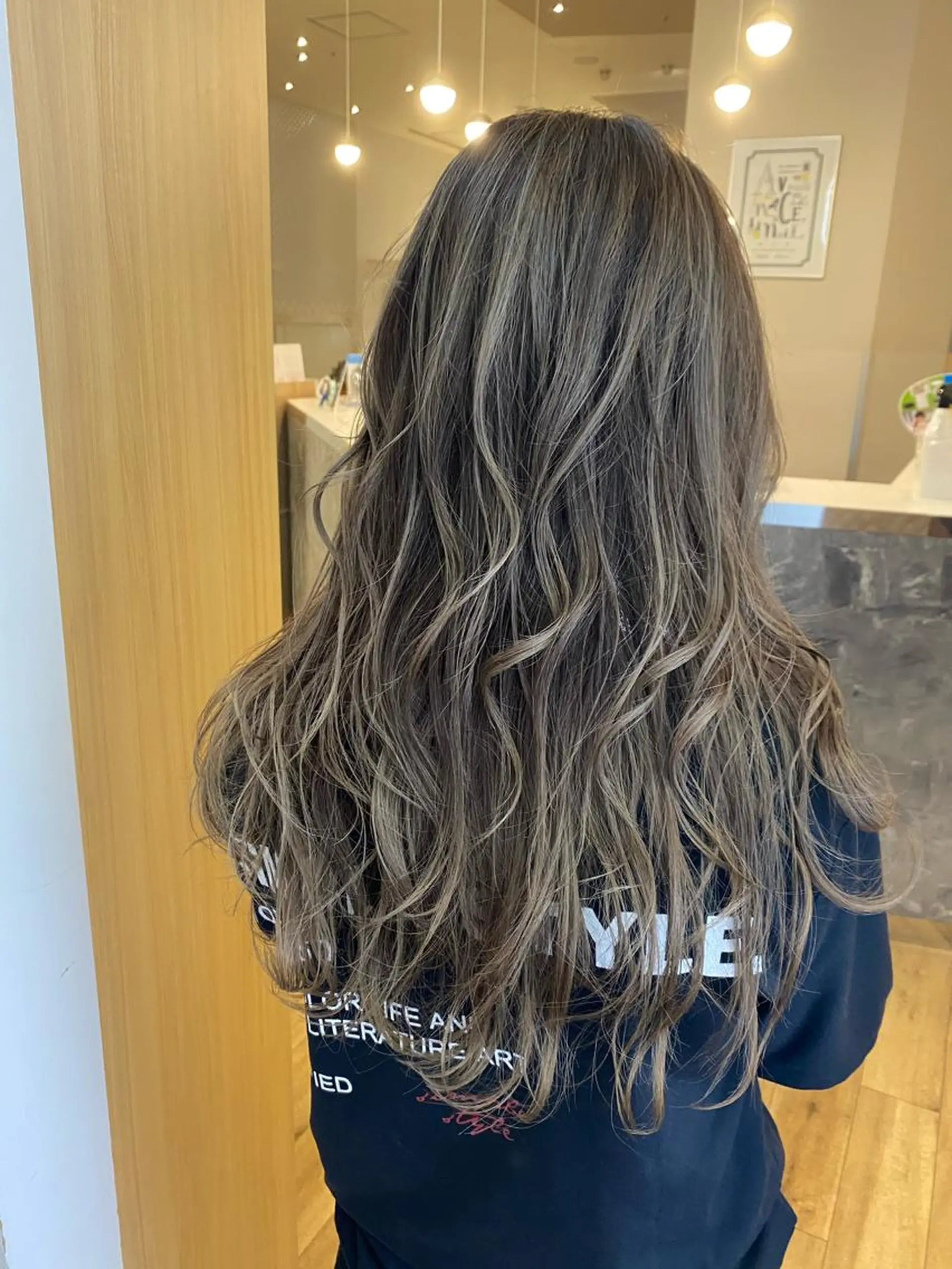 ロング カラー グラデーションカラー ハイライトカラー ハイライト salowin梅田茶屋町suite所属・ハイトーンヘア/ 島崎　タクミのヘアスタイル