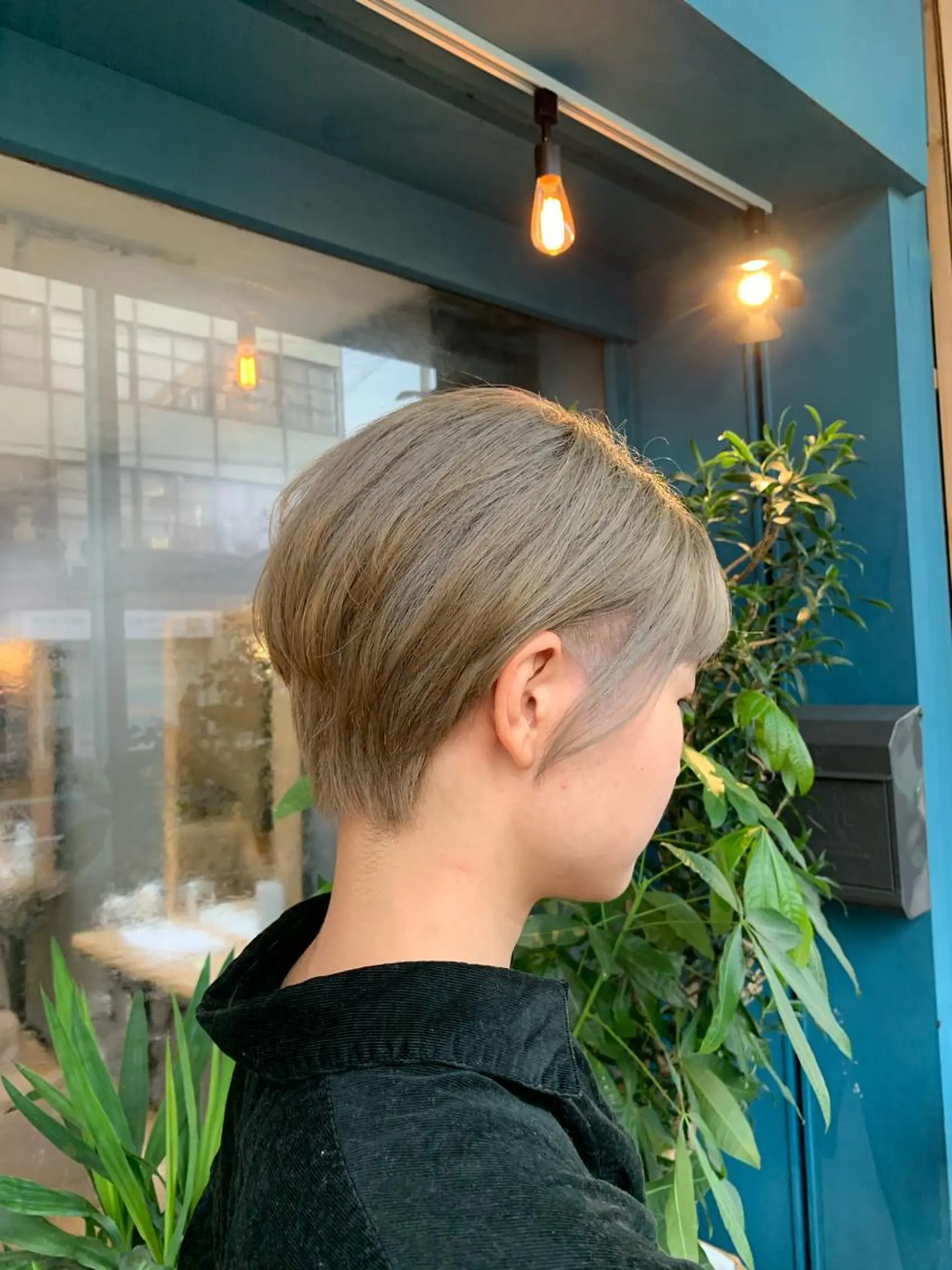 ショート ショートヘア 小顔カット 刈り上げ 佐藤 実咲のヘアスタイル