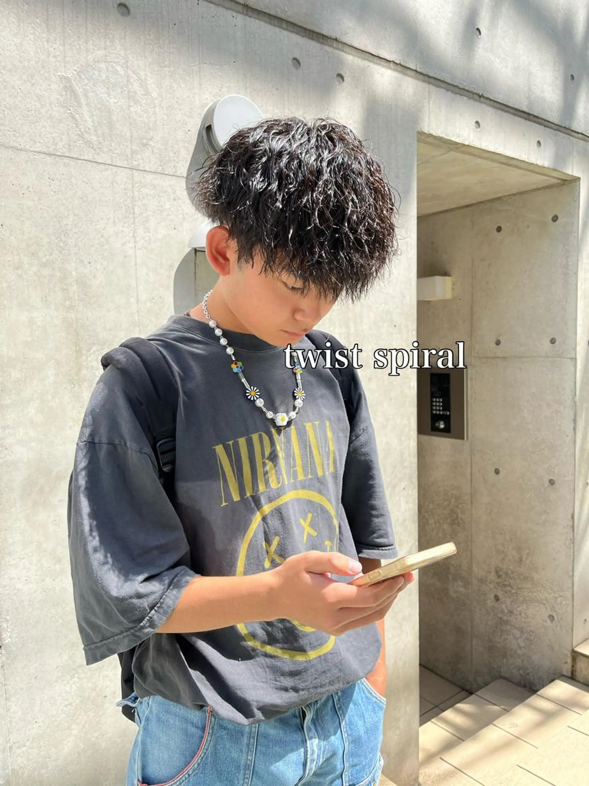 ショート パーマ ヘアアレンジ メンズ マッシュ メンズパーマ メンズツイストパーマ ツイストパーマ カット パーマ メンズパーマの達人 🌟川内絵人のヘアスタイル