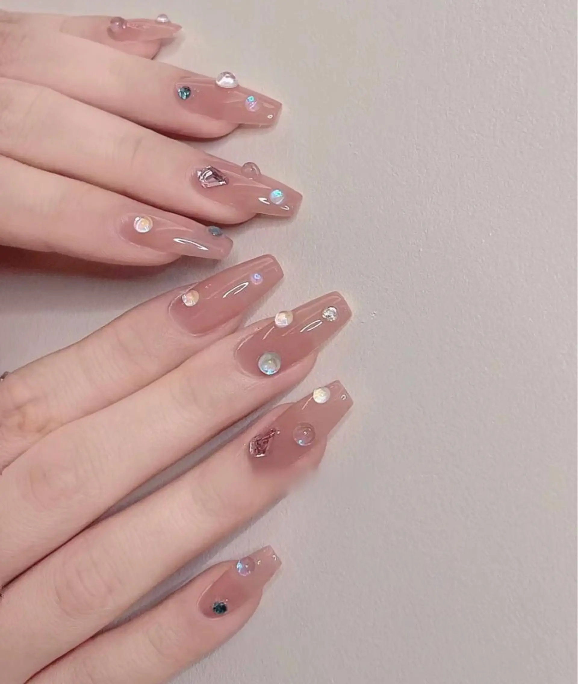 ネイル はぴねす所属・横浜 美夢のネイルデザイン