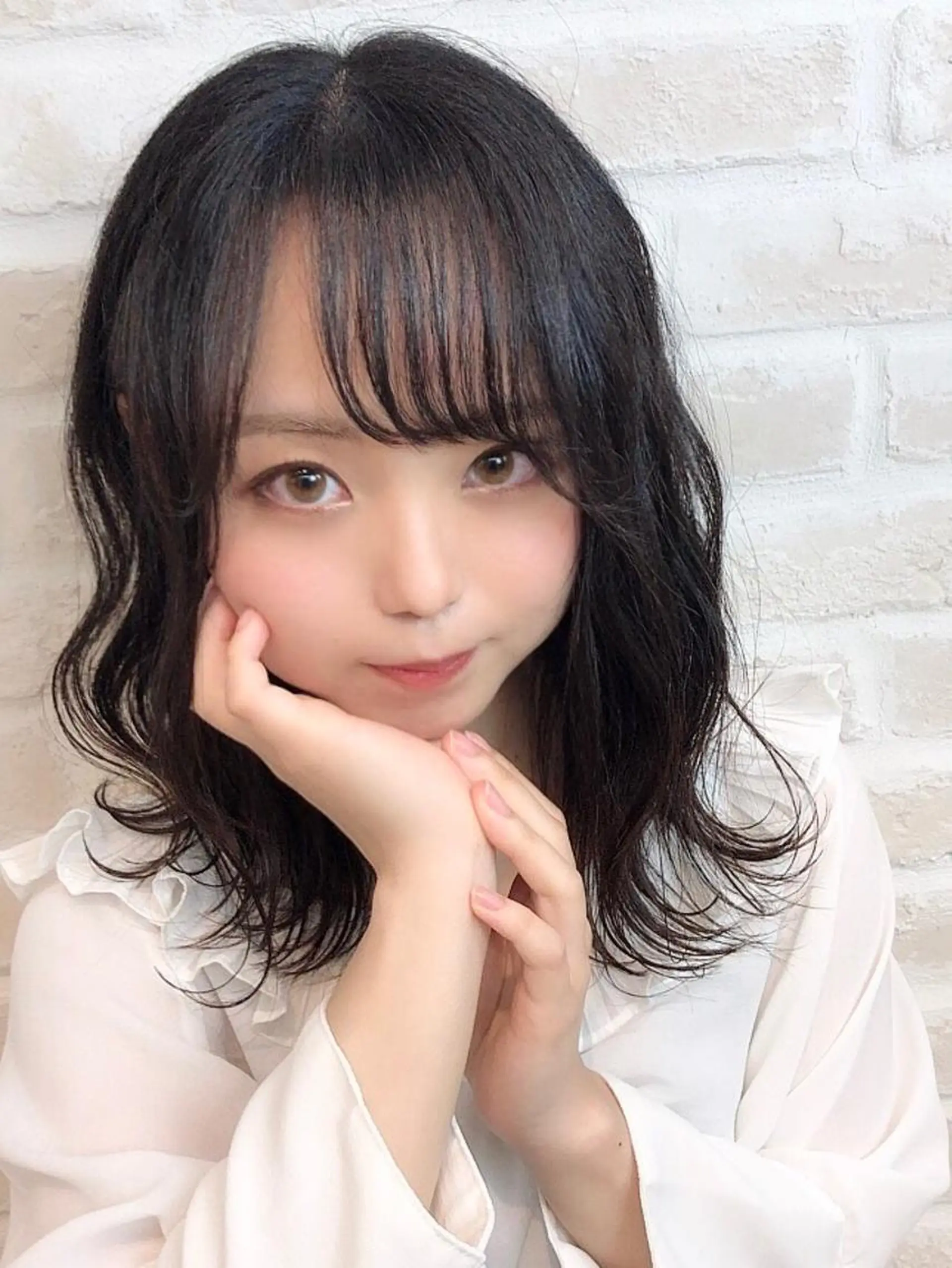 ミディアム カラー ヘアアレンジ 黒髪 シースルーバング Aujua ソムリエ 勝又舞夏のヘアスタイル