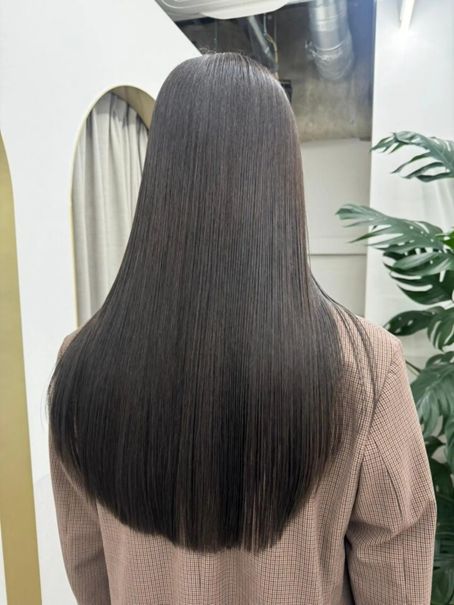 ロング カラー ベージュカラー ブリーチ ブラウンカラー ケアブリーチ 透明感カラー ヘアカラー トリートメント 癒しの半個室サロン 🌿ROW町田のヘアスタイル