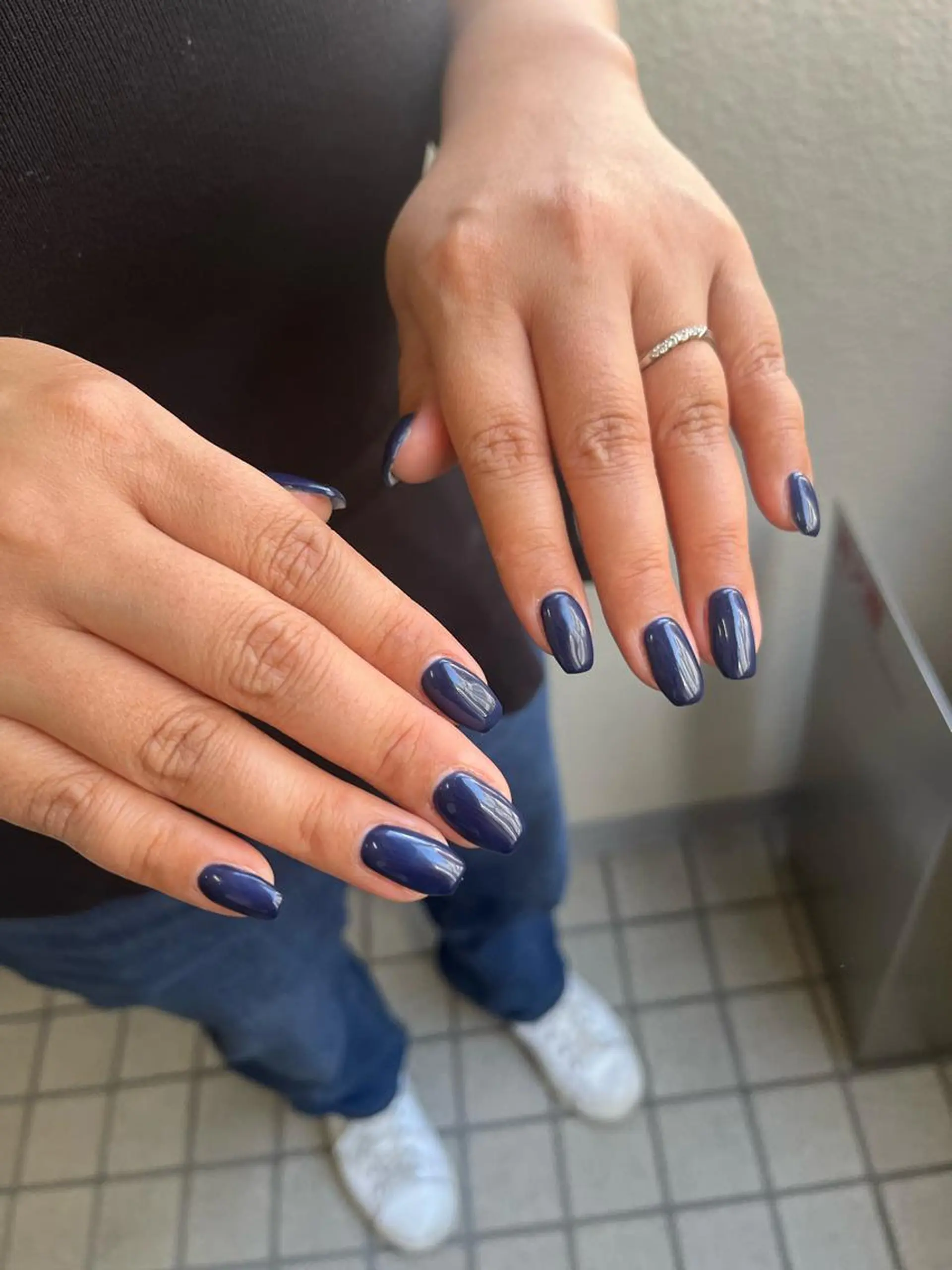 ネイル ネイビー ワンカラーネイル スクエアネイル Etel atelier。のネイルデザイン