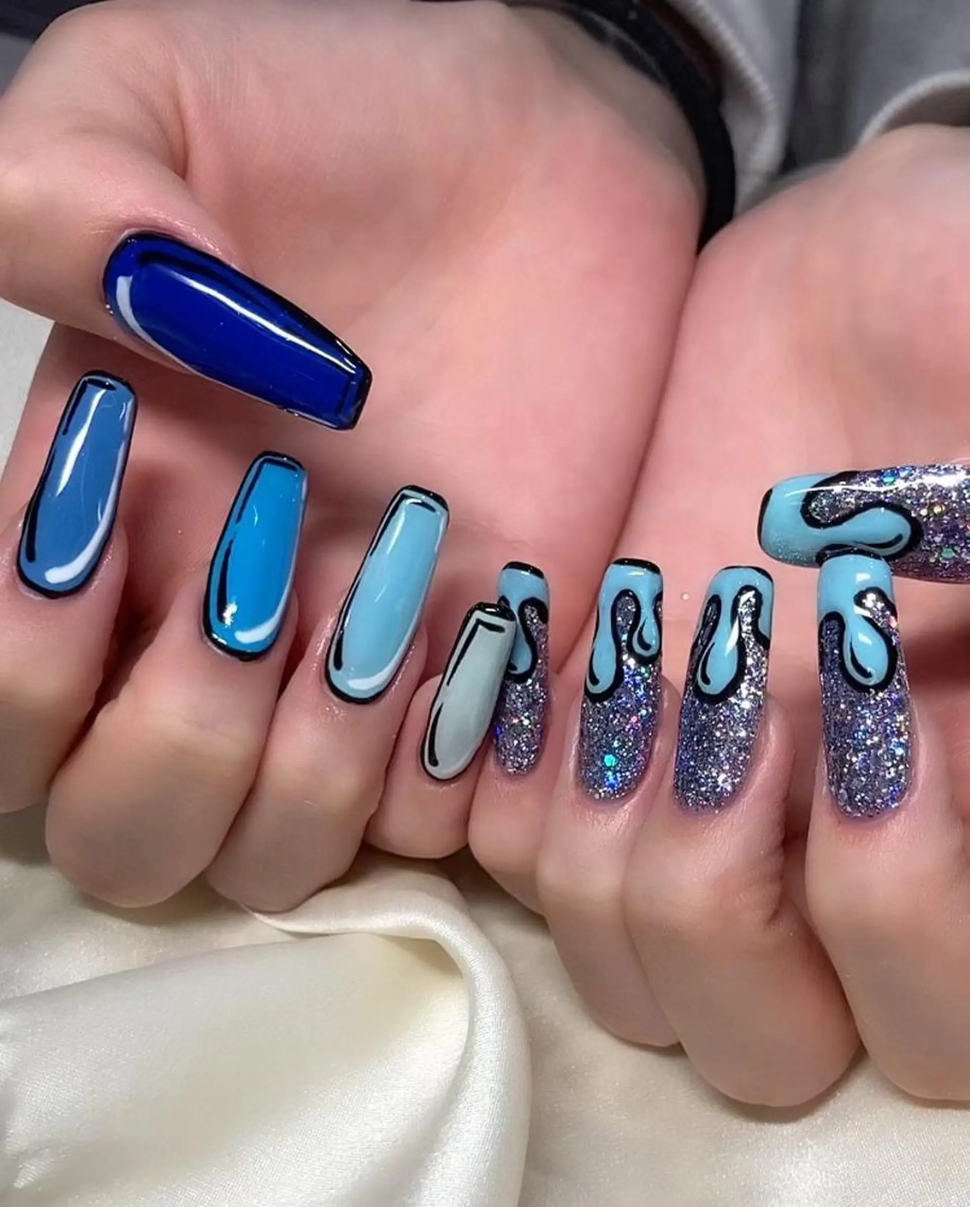 ネイル マツエク・マツパ アイブロウ 韓国風マツエク パリジェンヌラッシュリフト まつげパーマ ワンホンマツエク アートネイル ハンドネイル Nail&eye Belire 新宿のネイルデザイン