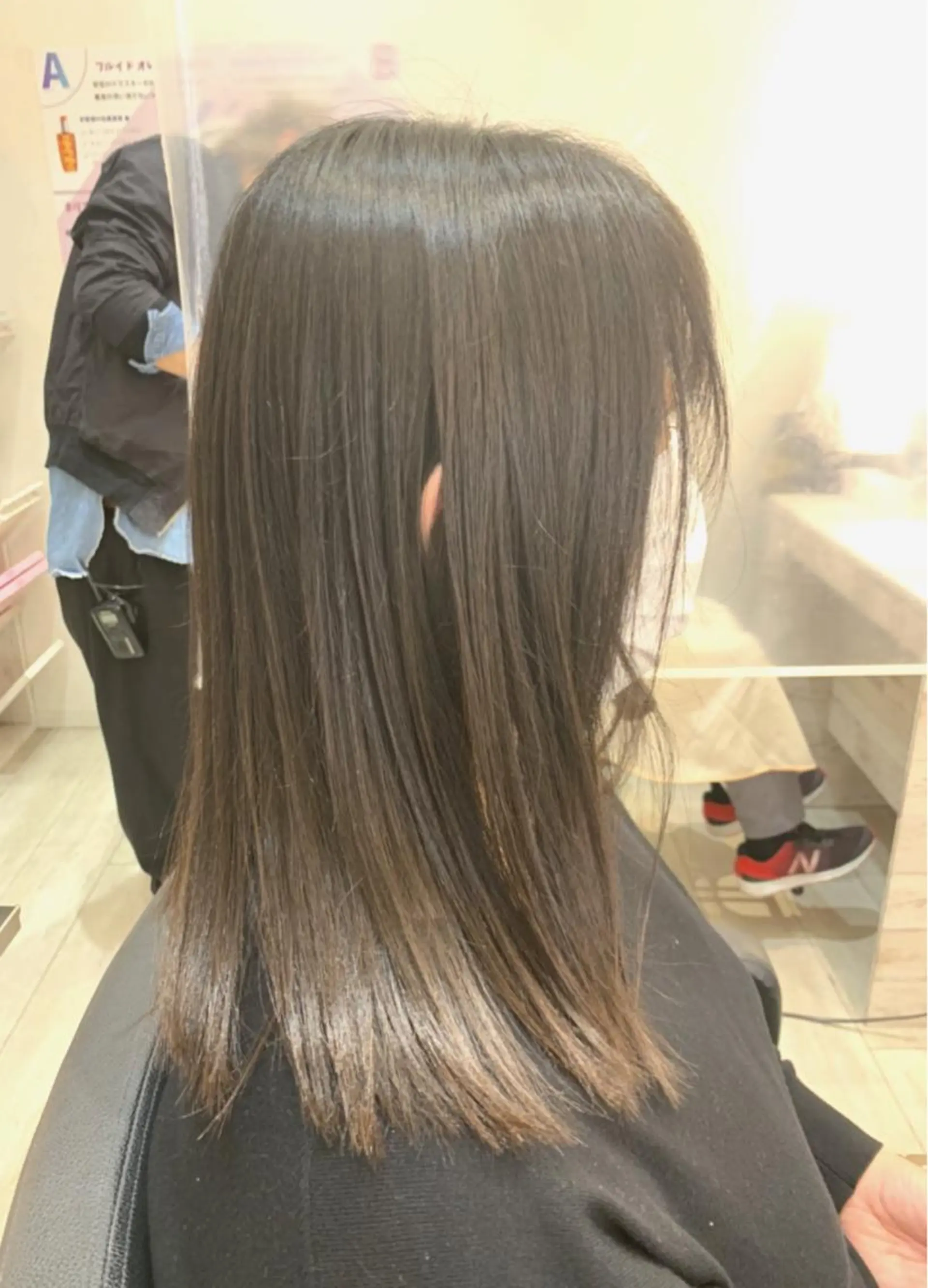 ミディアム レイヤー／パーマ 西山賢志のヘアスタイル