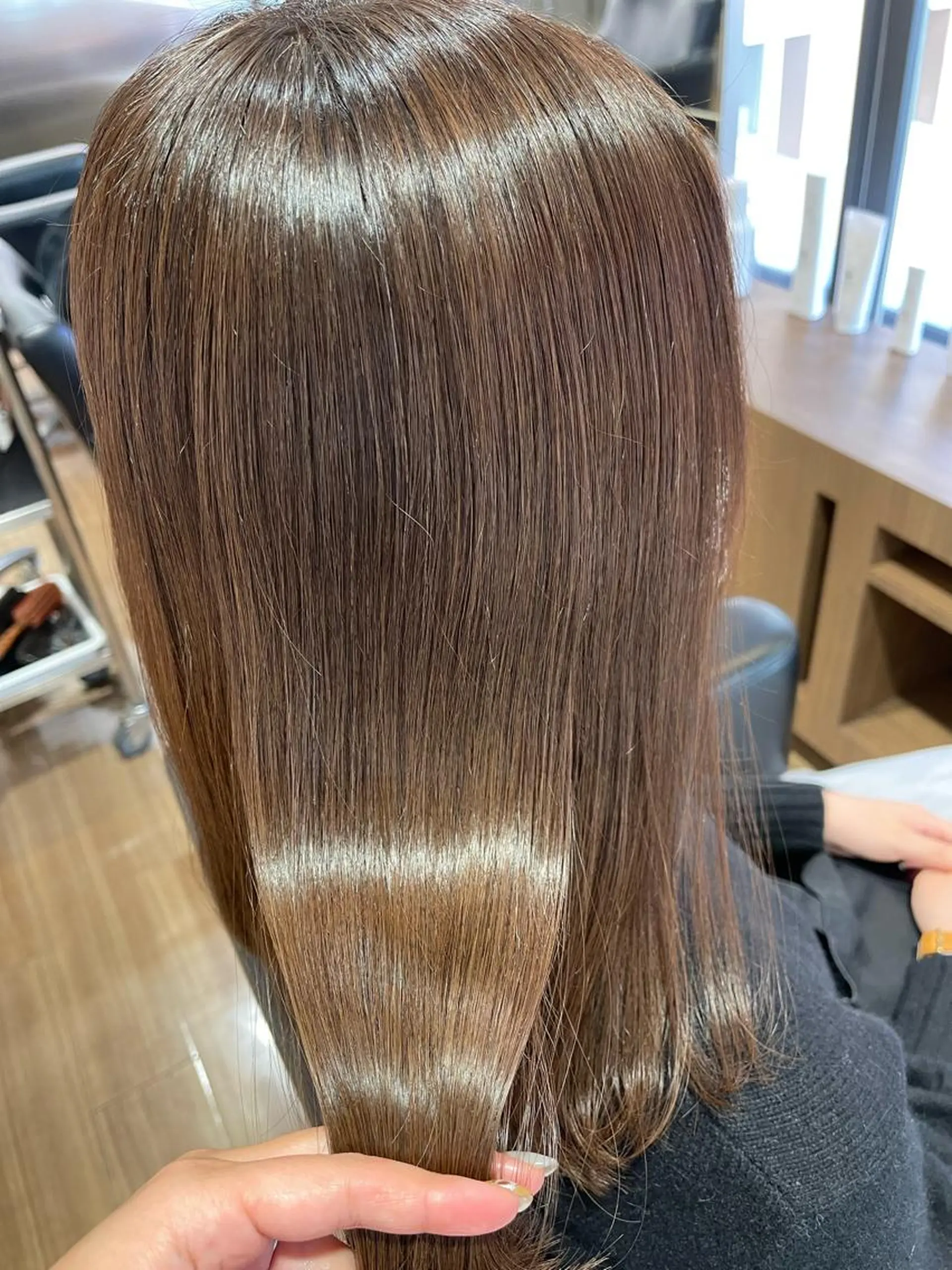 セミロング 丸山 亜加理のヘアスタイル