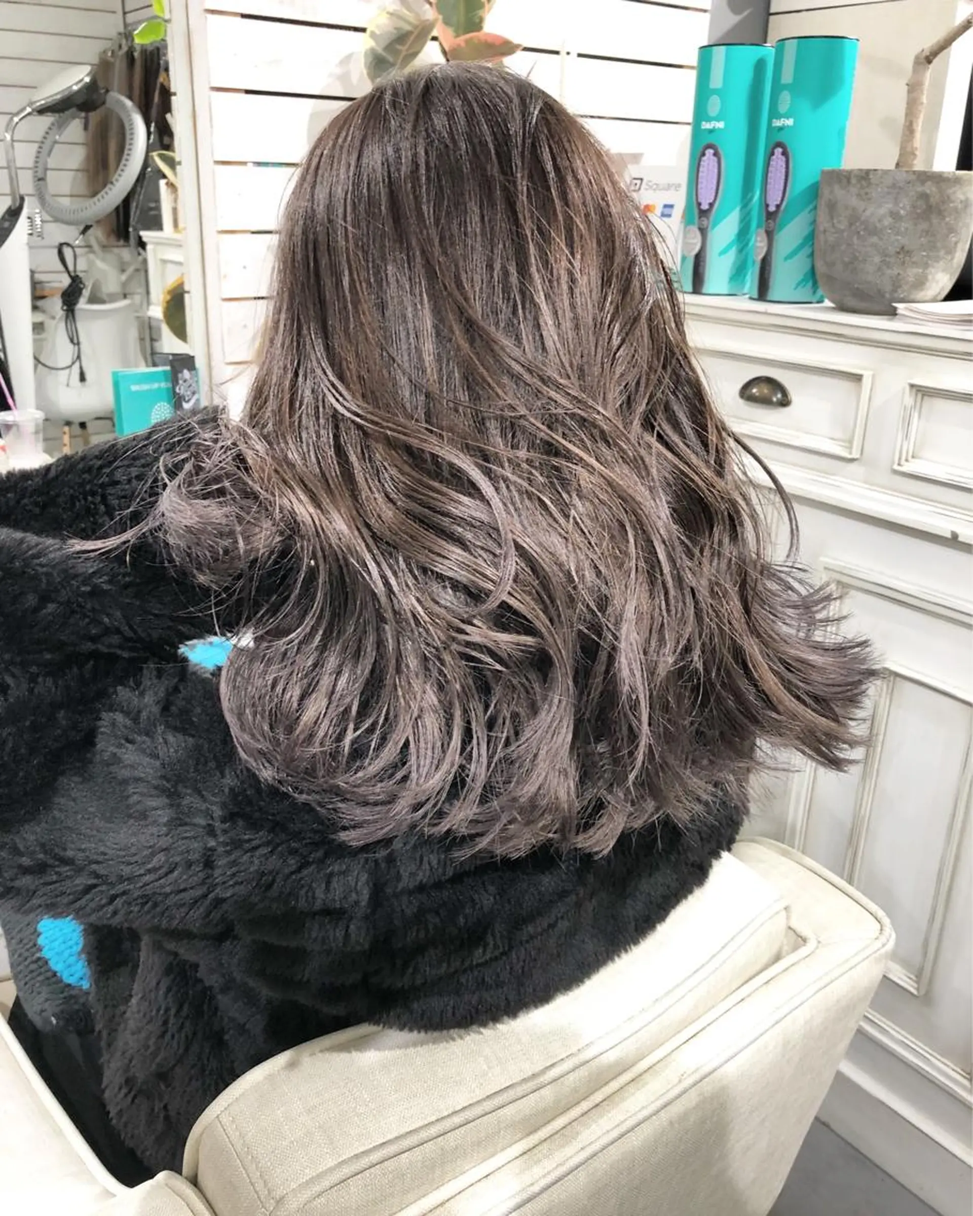 ミディアム カラー レイヤーカット BLend 渋谷のヘアスタイル