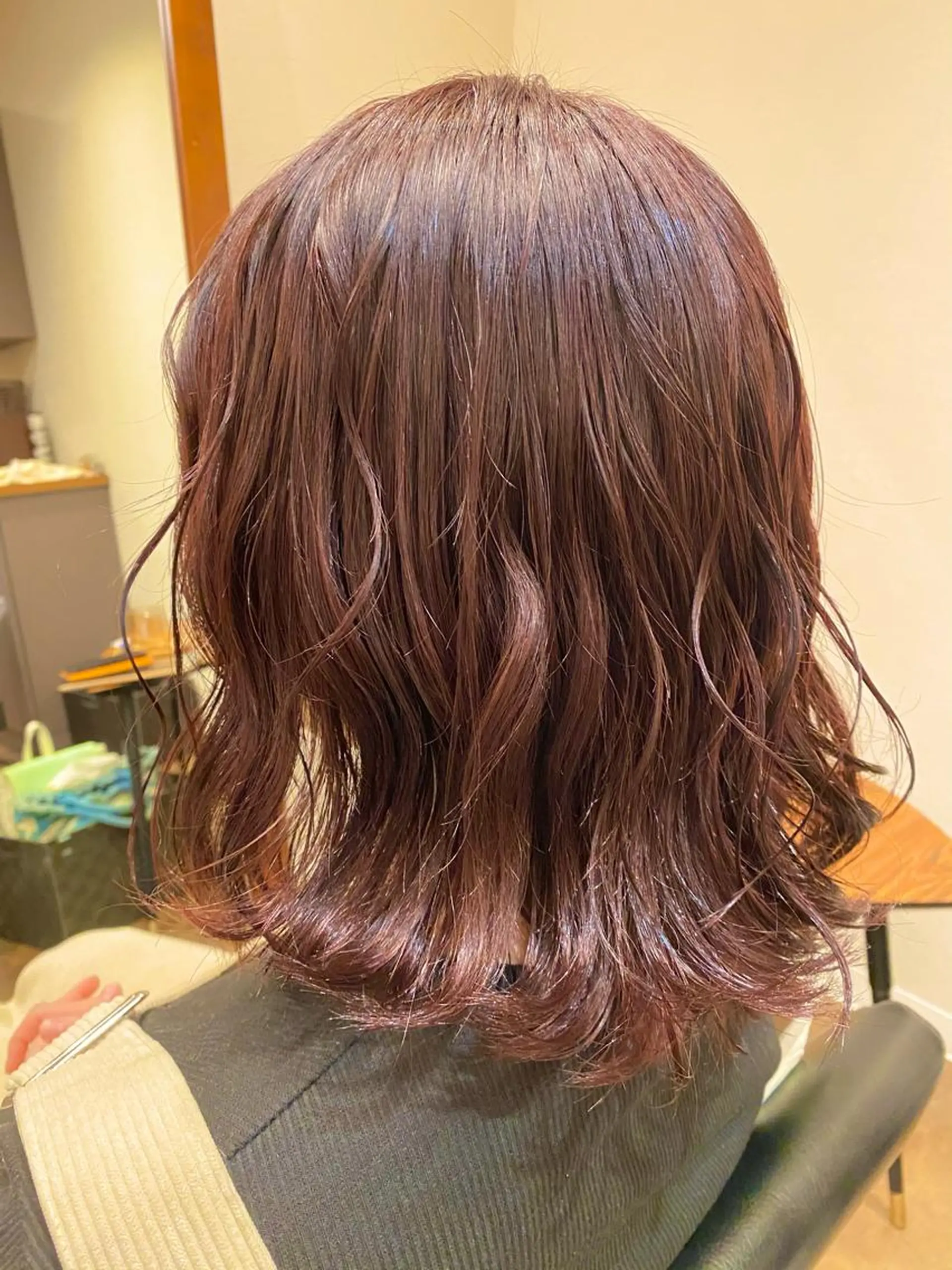 セミロング カラー ヘアアレンジ Design Color🐰アユミのヘアスタイル