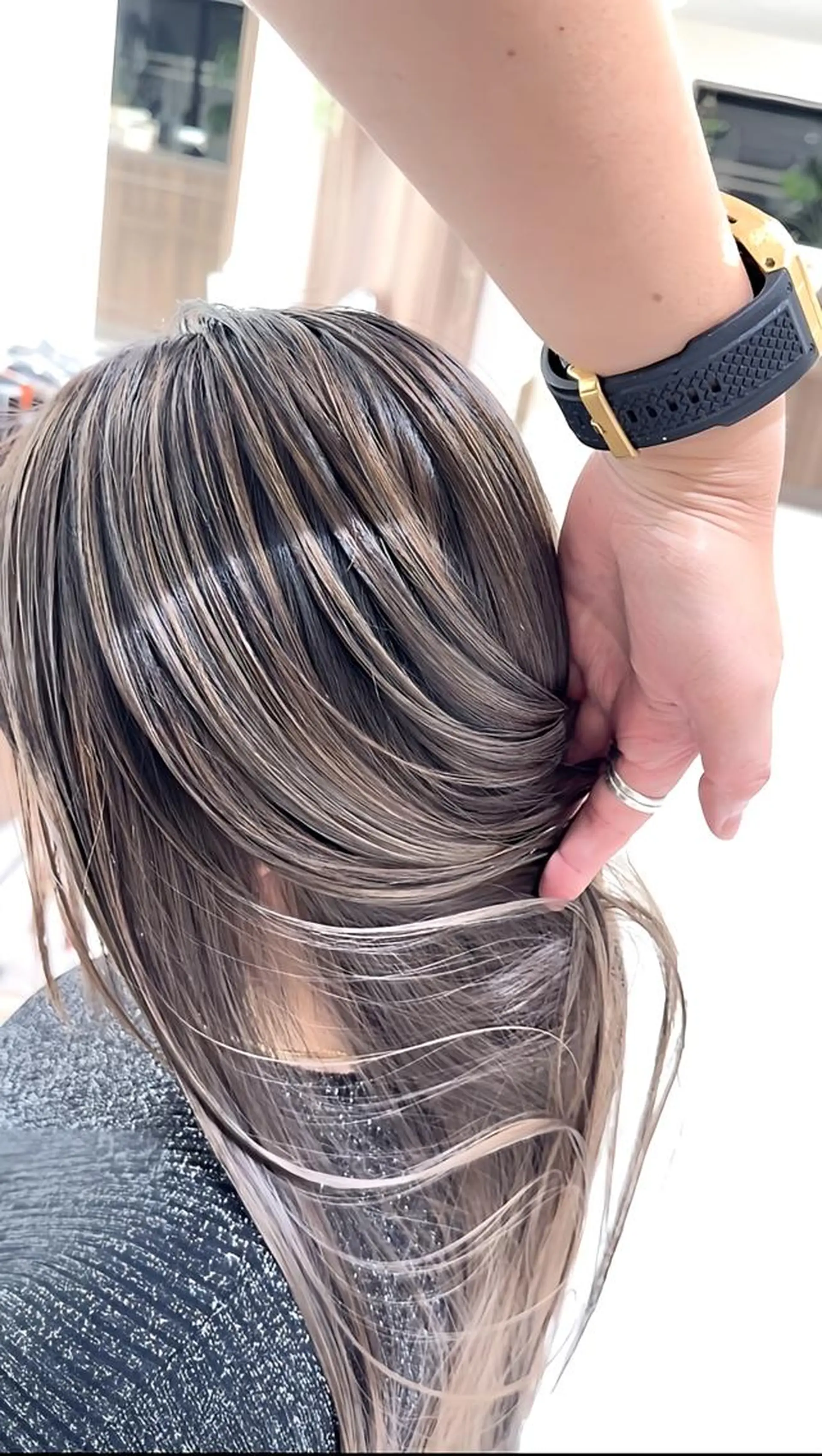 ロング カラー バレイヤージュ 髪質改善 レイヤーカット カット ヘアカラー トリートメント 山崎俊輔/髪質改善 /バレイヤージュのヘアスタイル